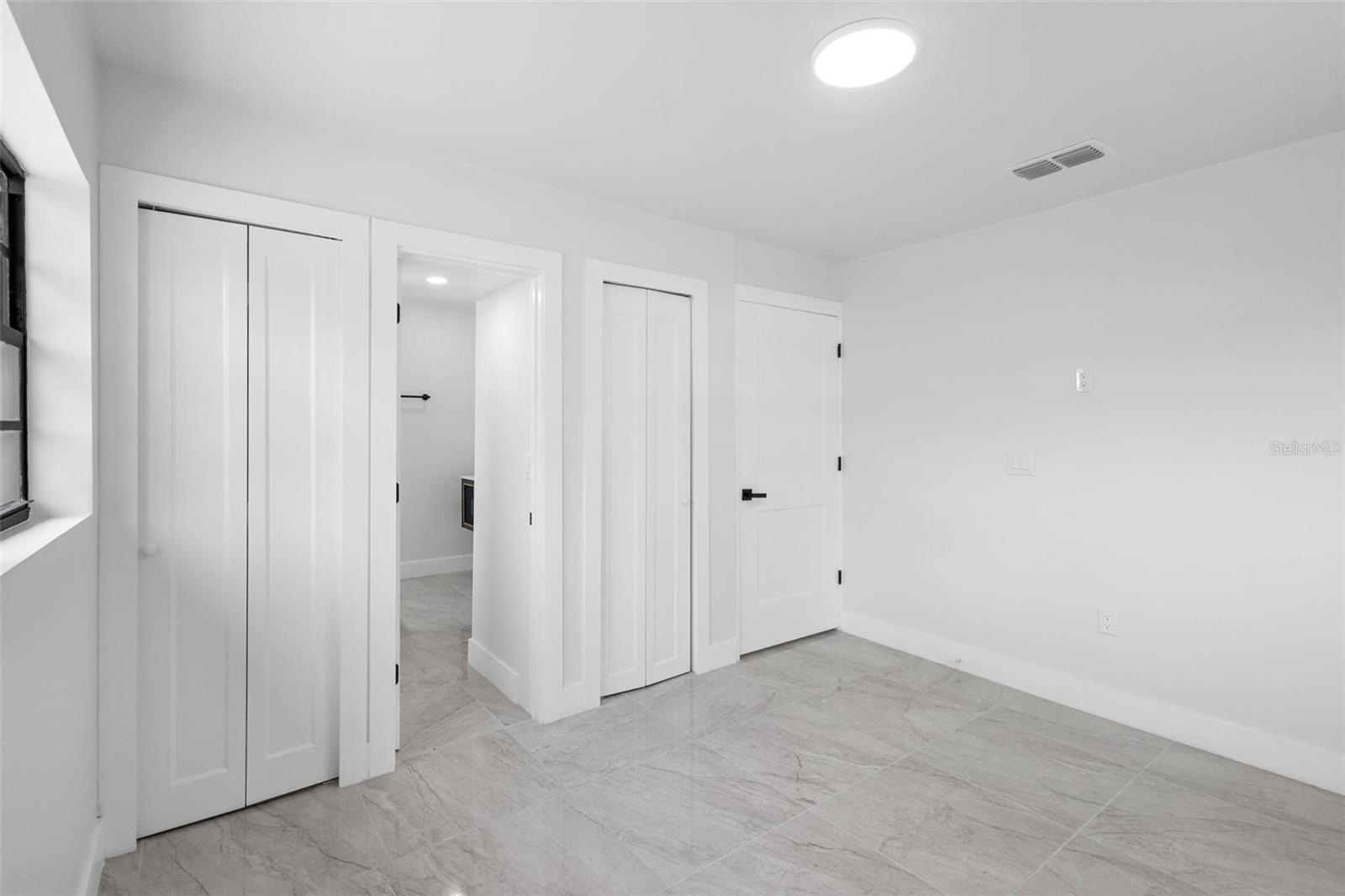 2675 Mimosa Lane