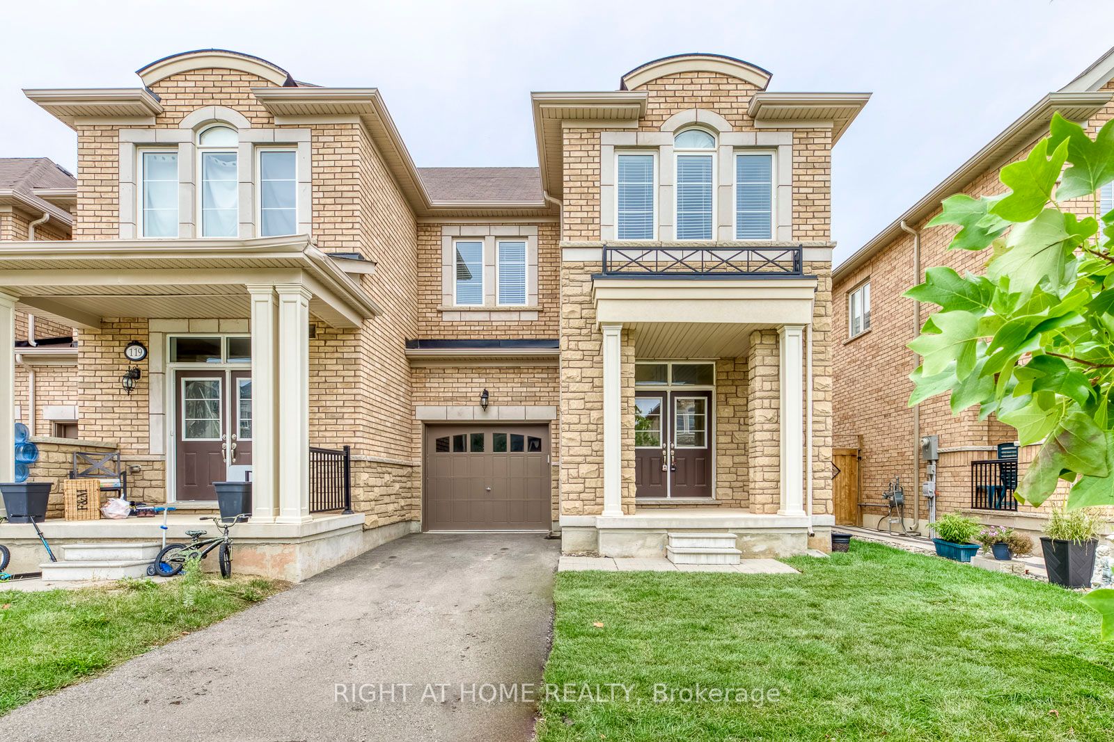 121 Orchardcroft Rd