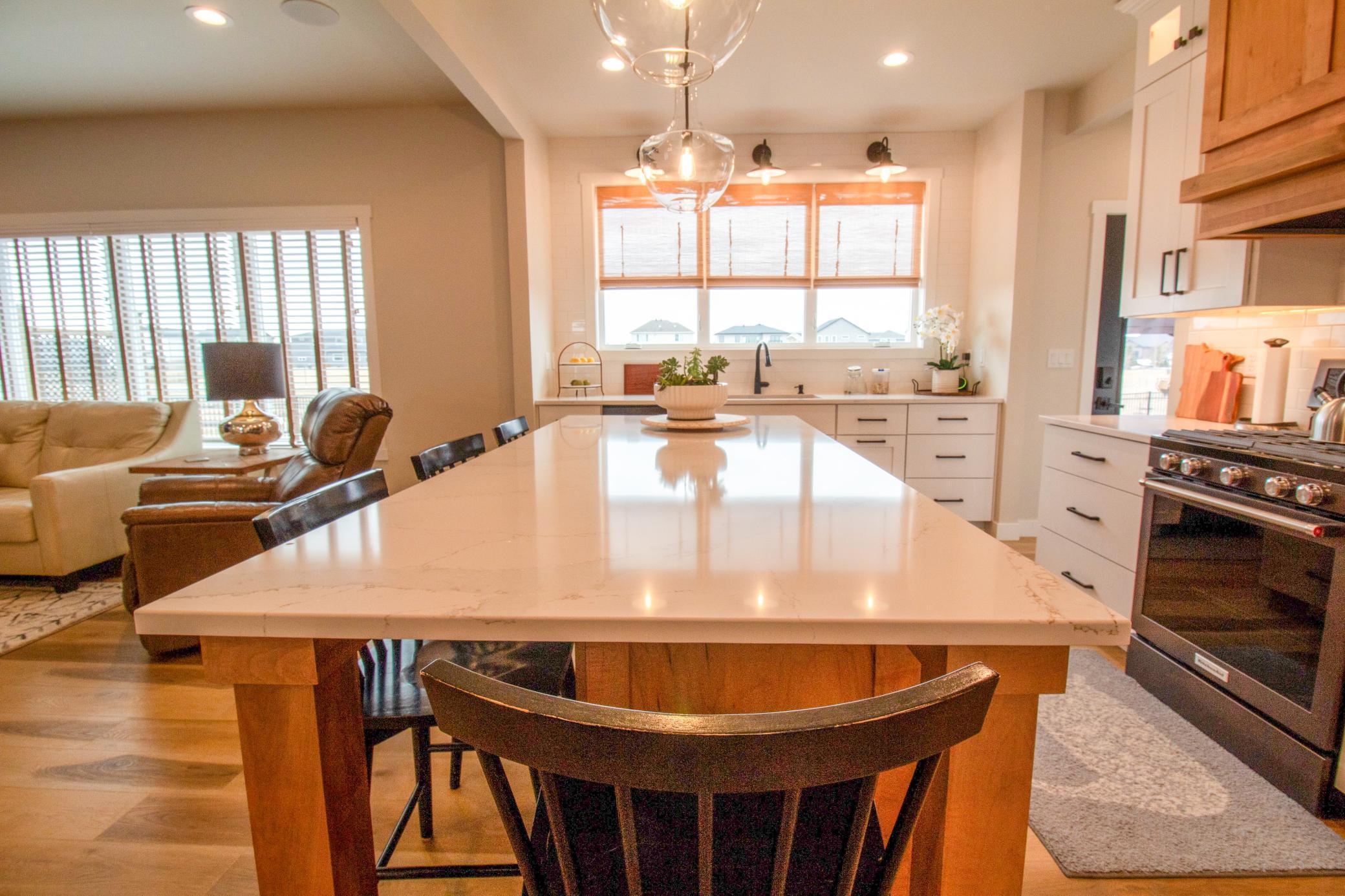 8825 Meadowlark Parkway