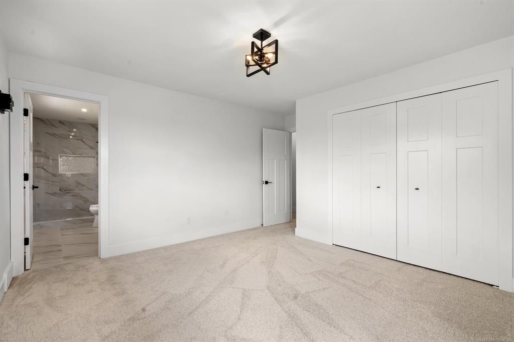 7533 Roberta Lane
