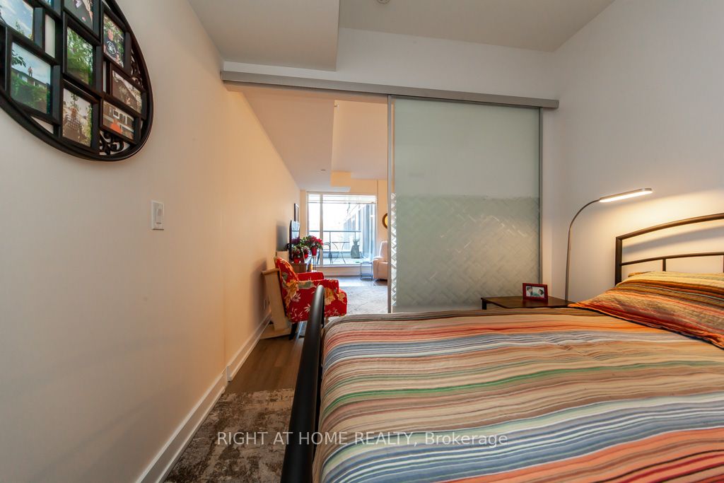 6 Parkwood Ave 317