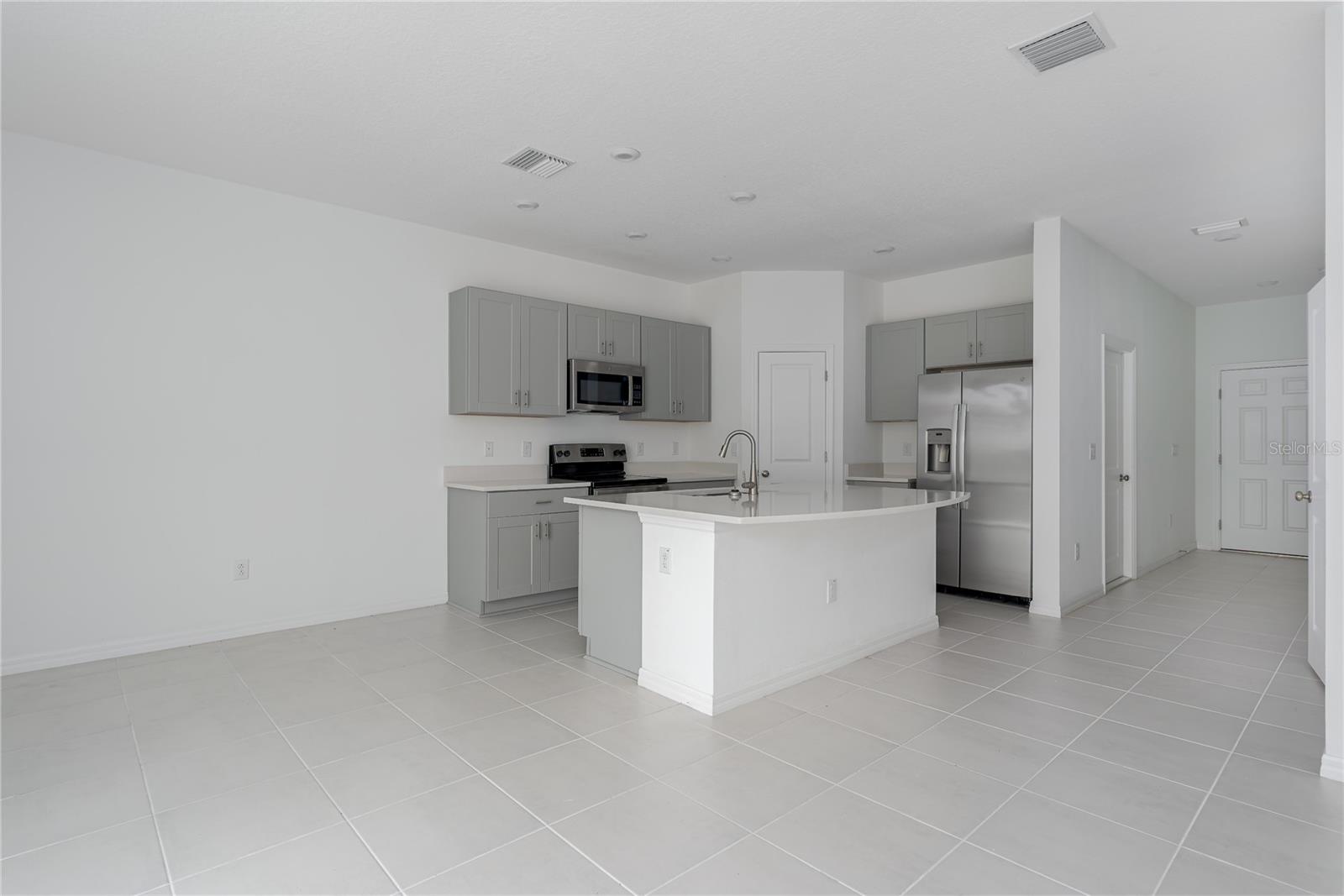 6344 Willowside Street