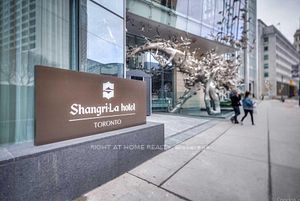 180 University Ave 5607