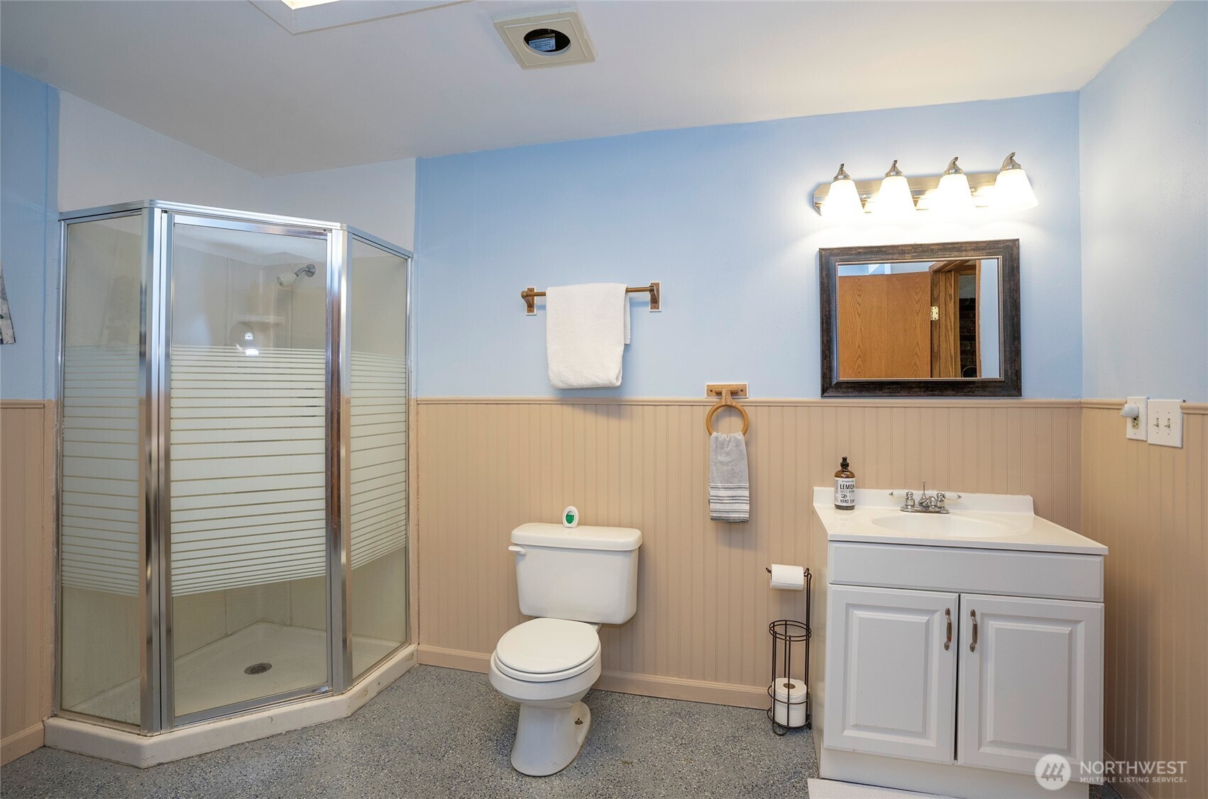 5501 NW Glenn Firs Lane