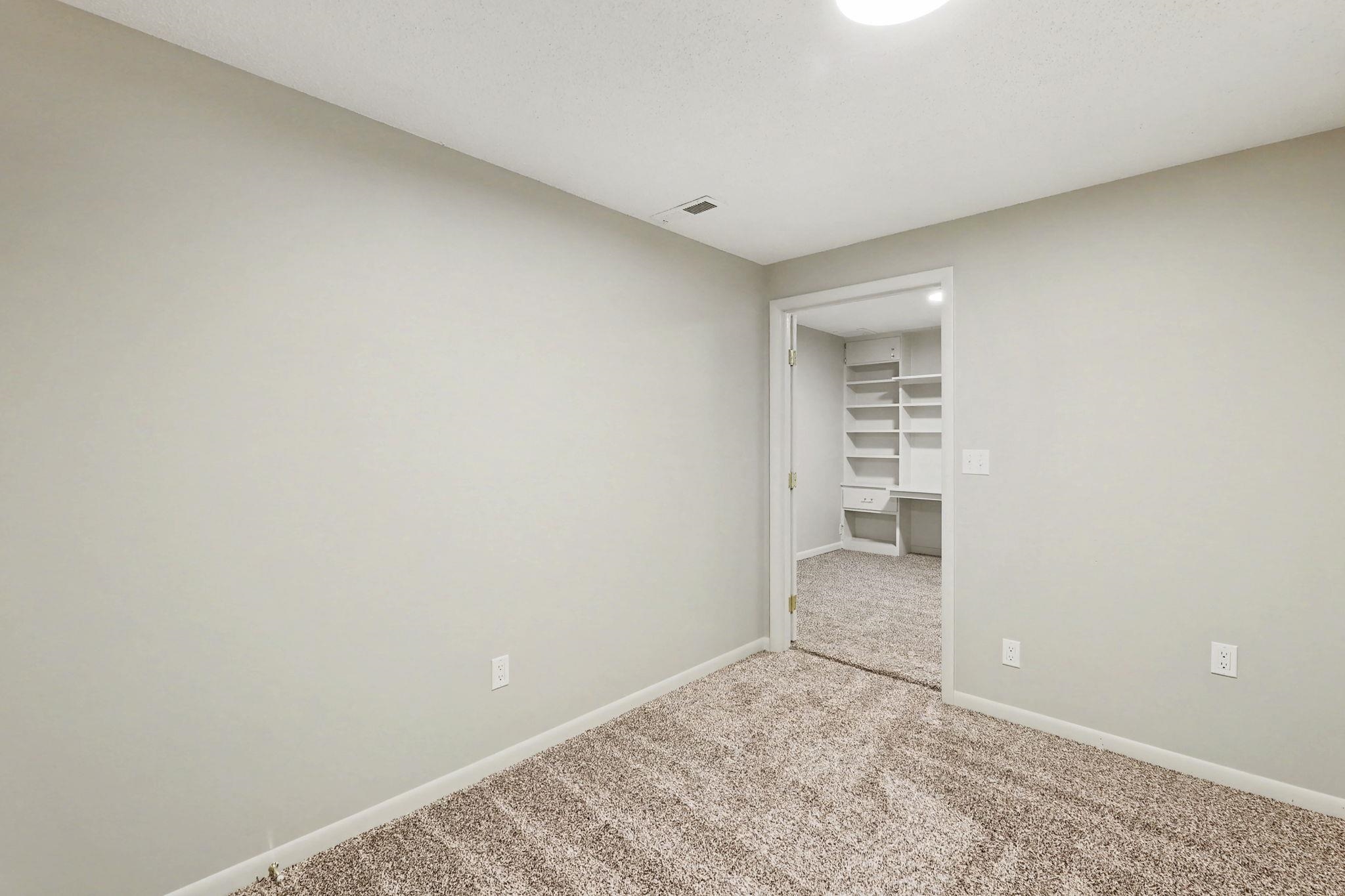 2222 W Greenfield St