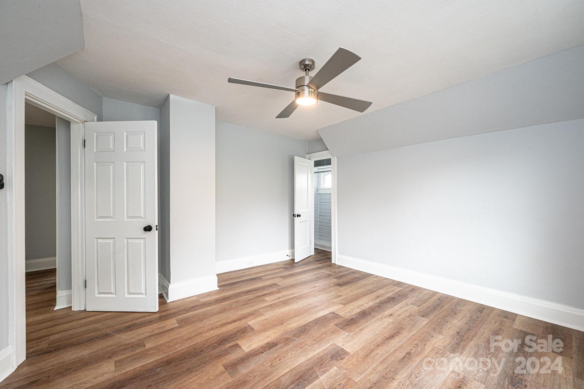 332 2nd Street Place SE