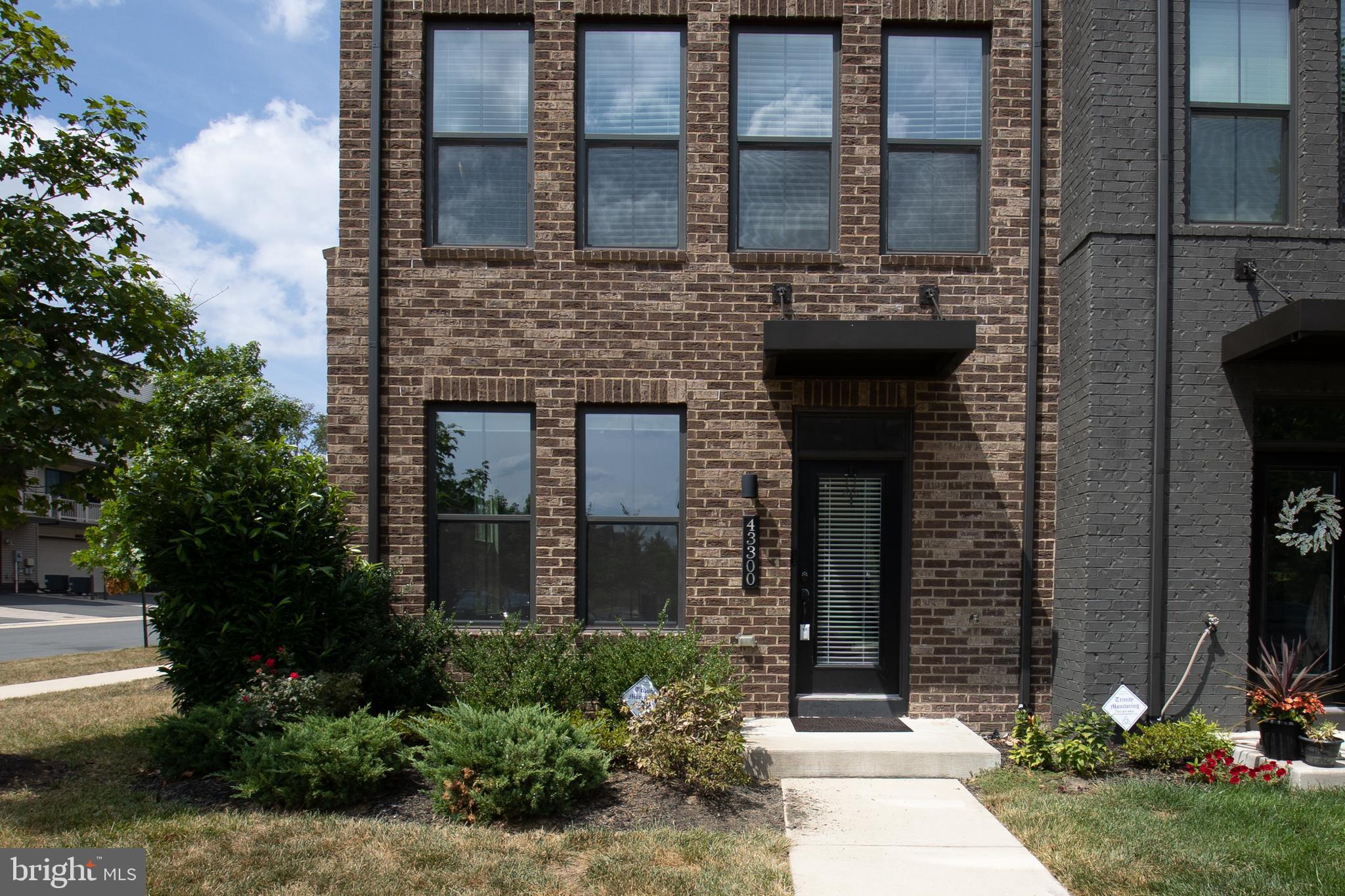 43300 John Michael Terrace