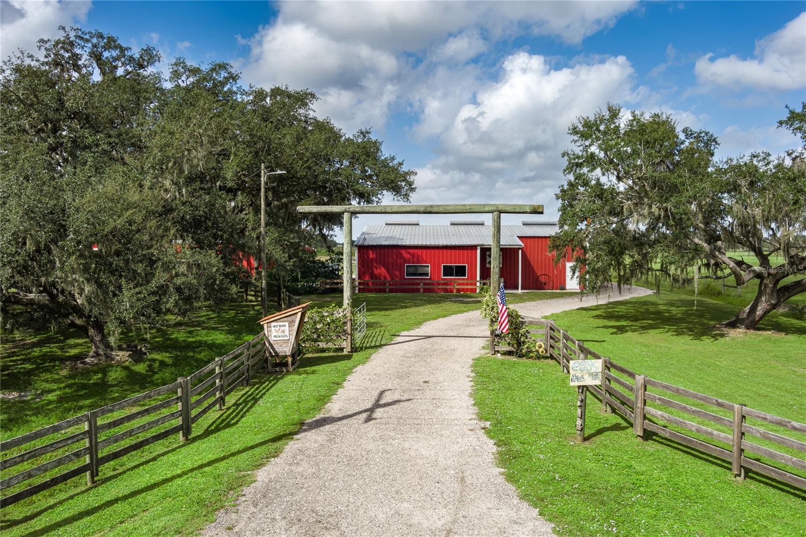 1126 & 1144 County Road 665