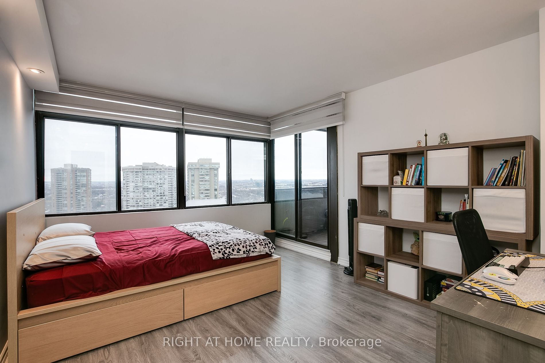 1555 E Finch Ave 2401