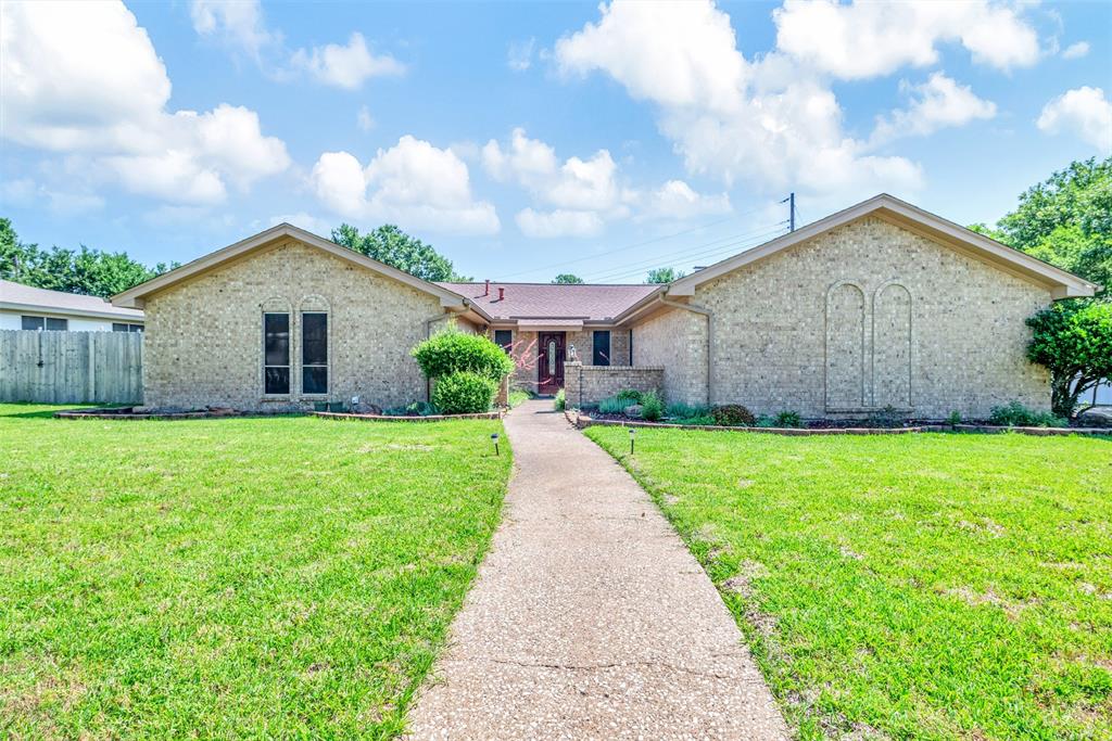 621 Robindale Drive