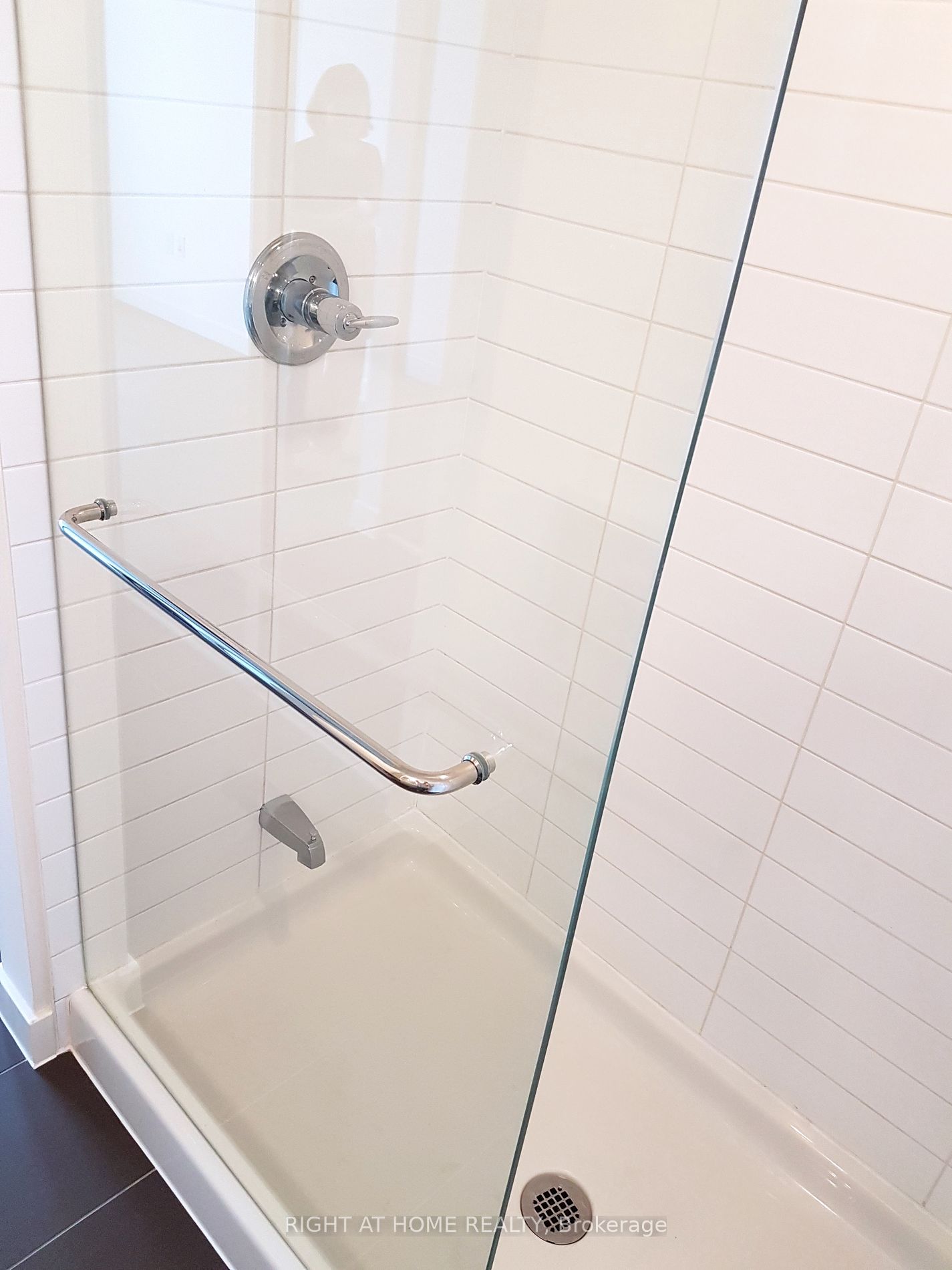 38 Dan Leckie Way 1815
