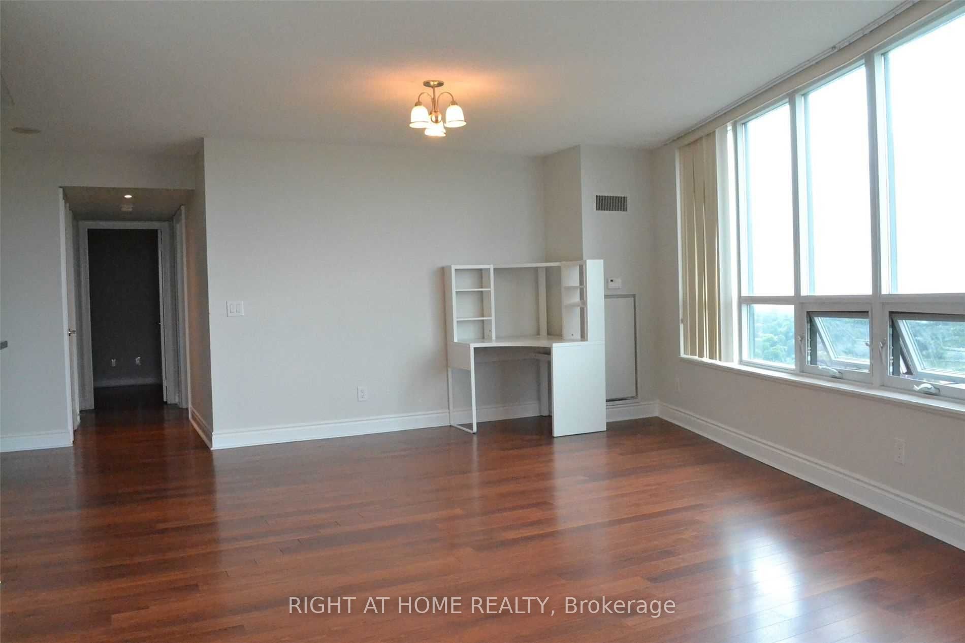 25 Greenview Ave 2319