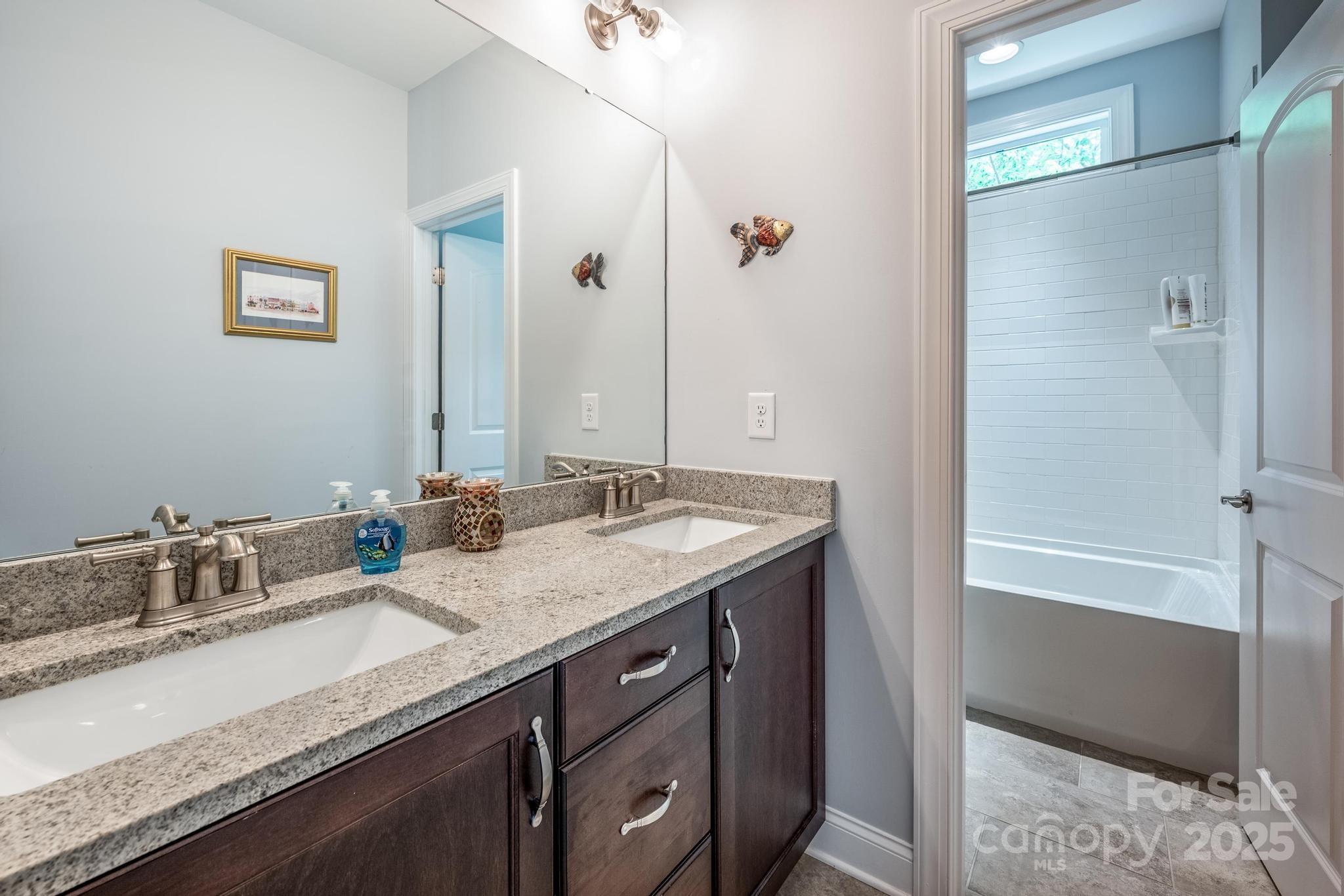 3992 Blue Dory Lane