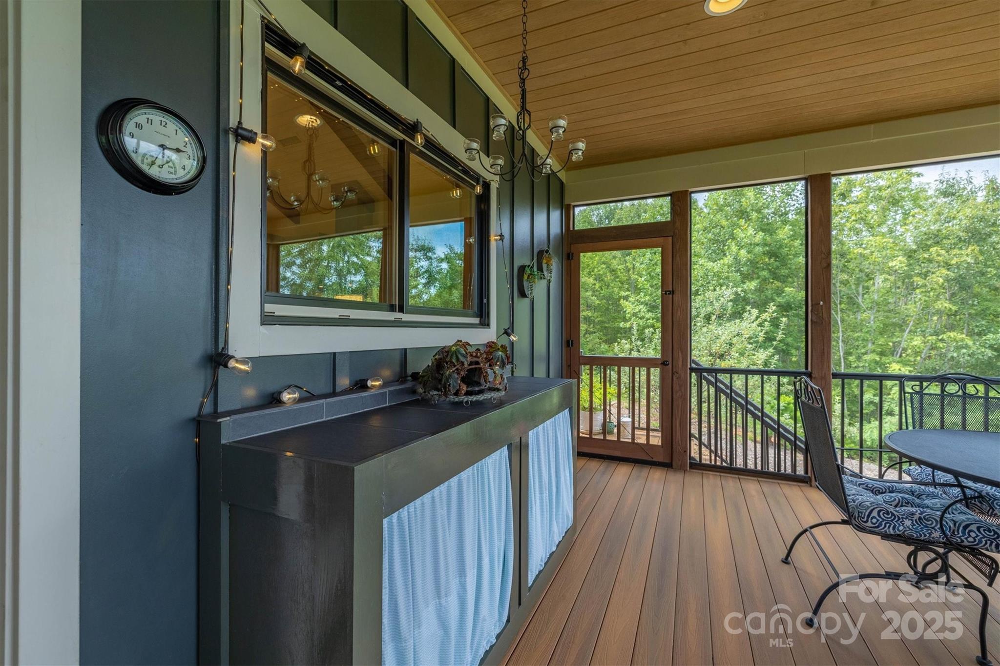 381 Scenic Overlook Drive