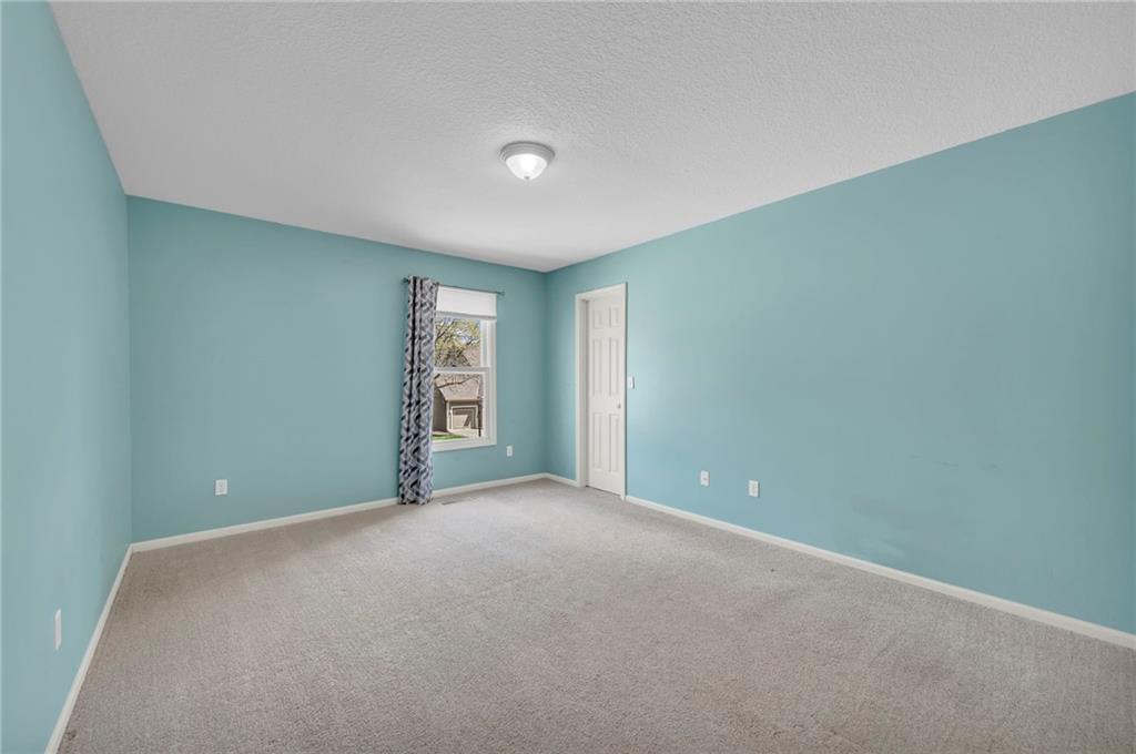 7442 N Sycamore Avenue