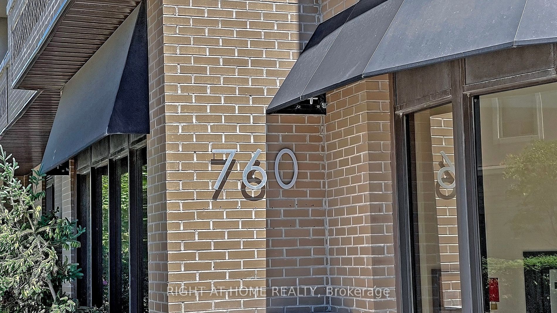 760 W Sheppard Ave 212