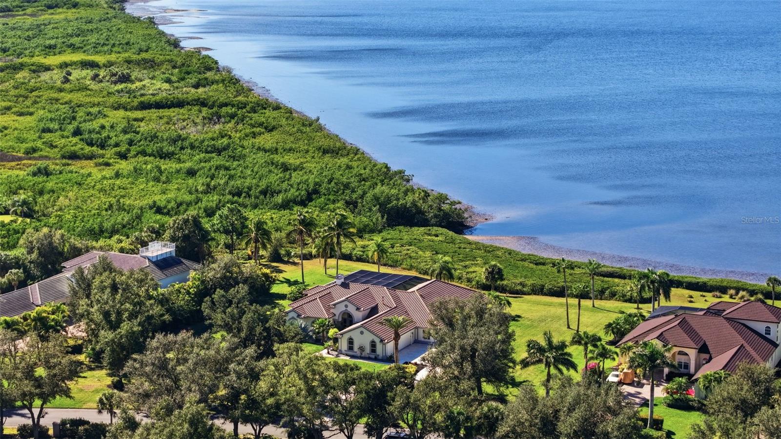 3121 Rivershore Lane