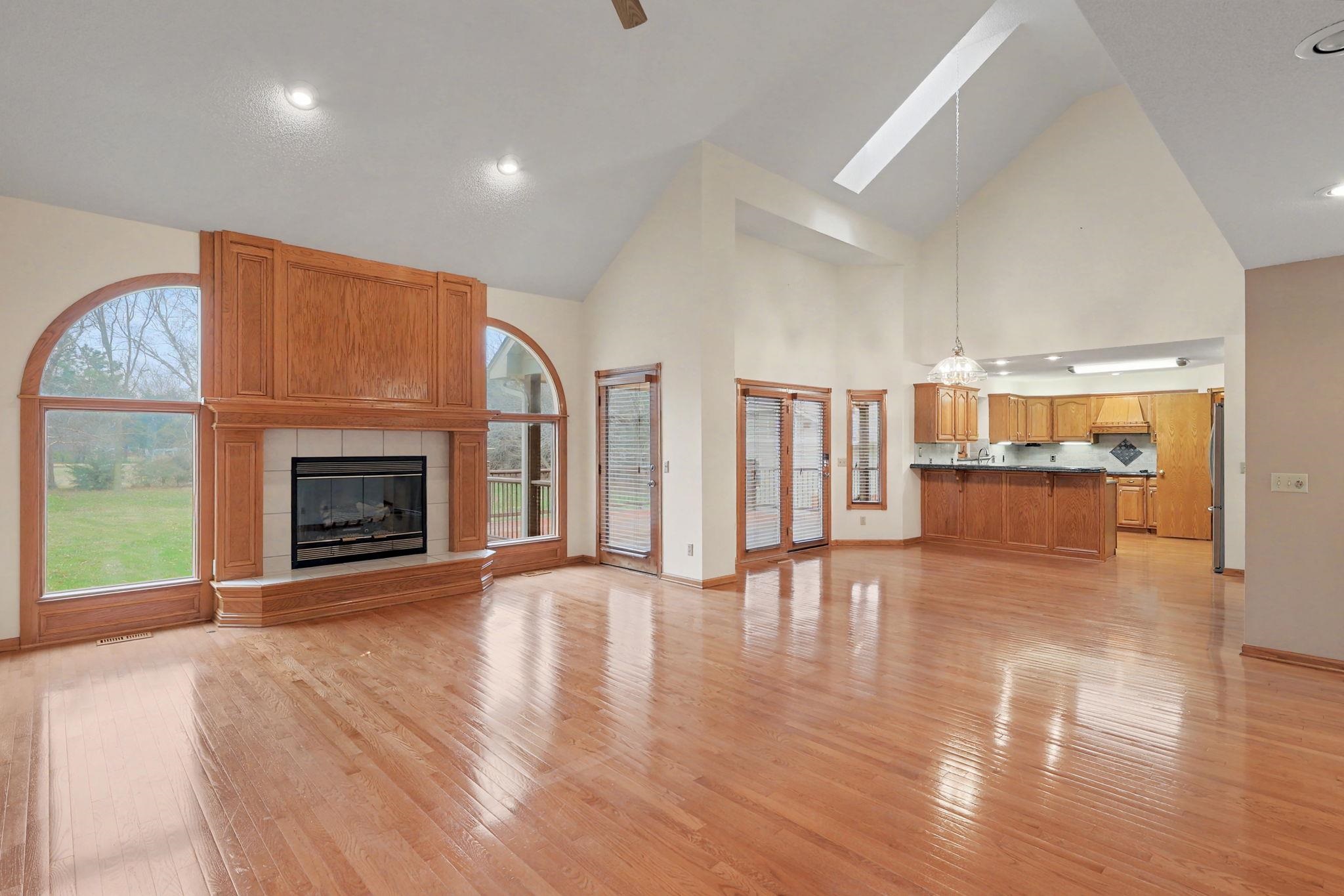 2318 N Cedar Downs Ln