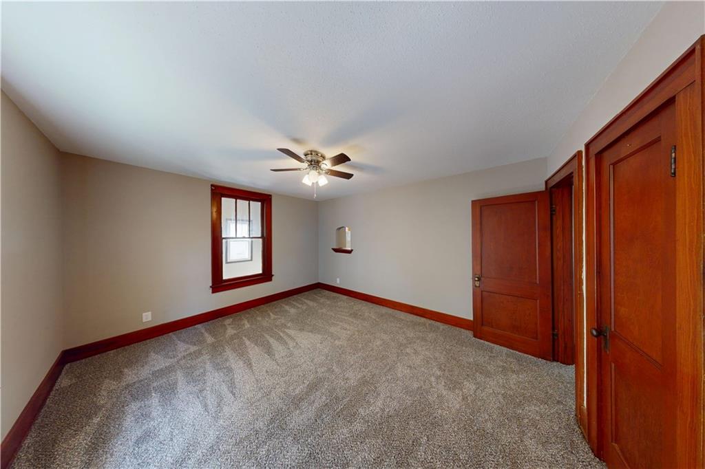 329 W Hunter Street