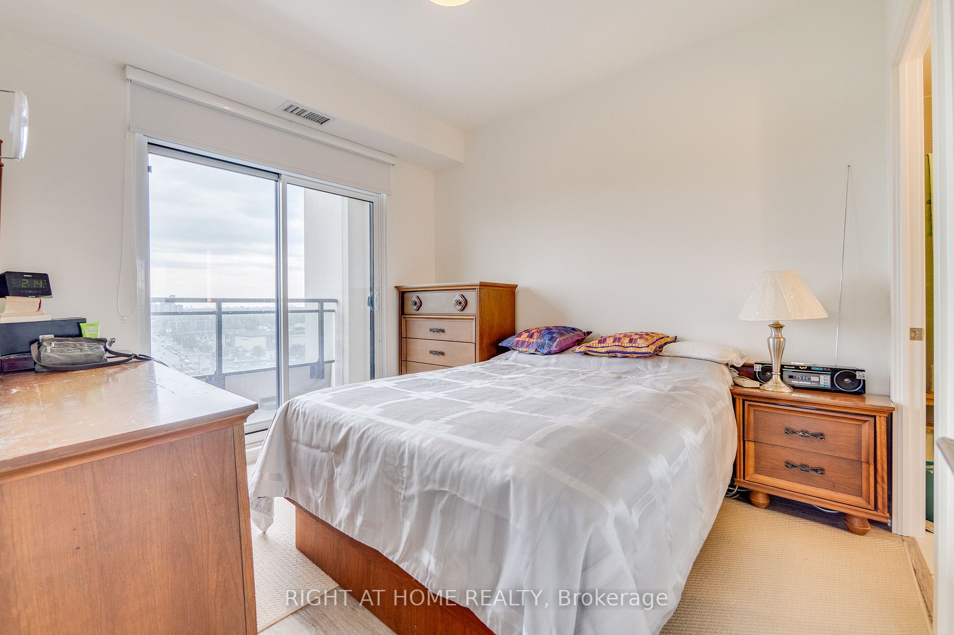 1 Grandview Ave 1209