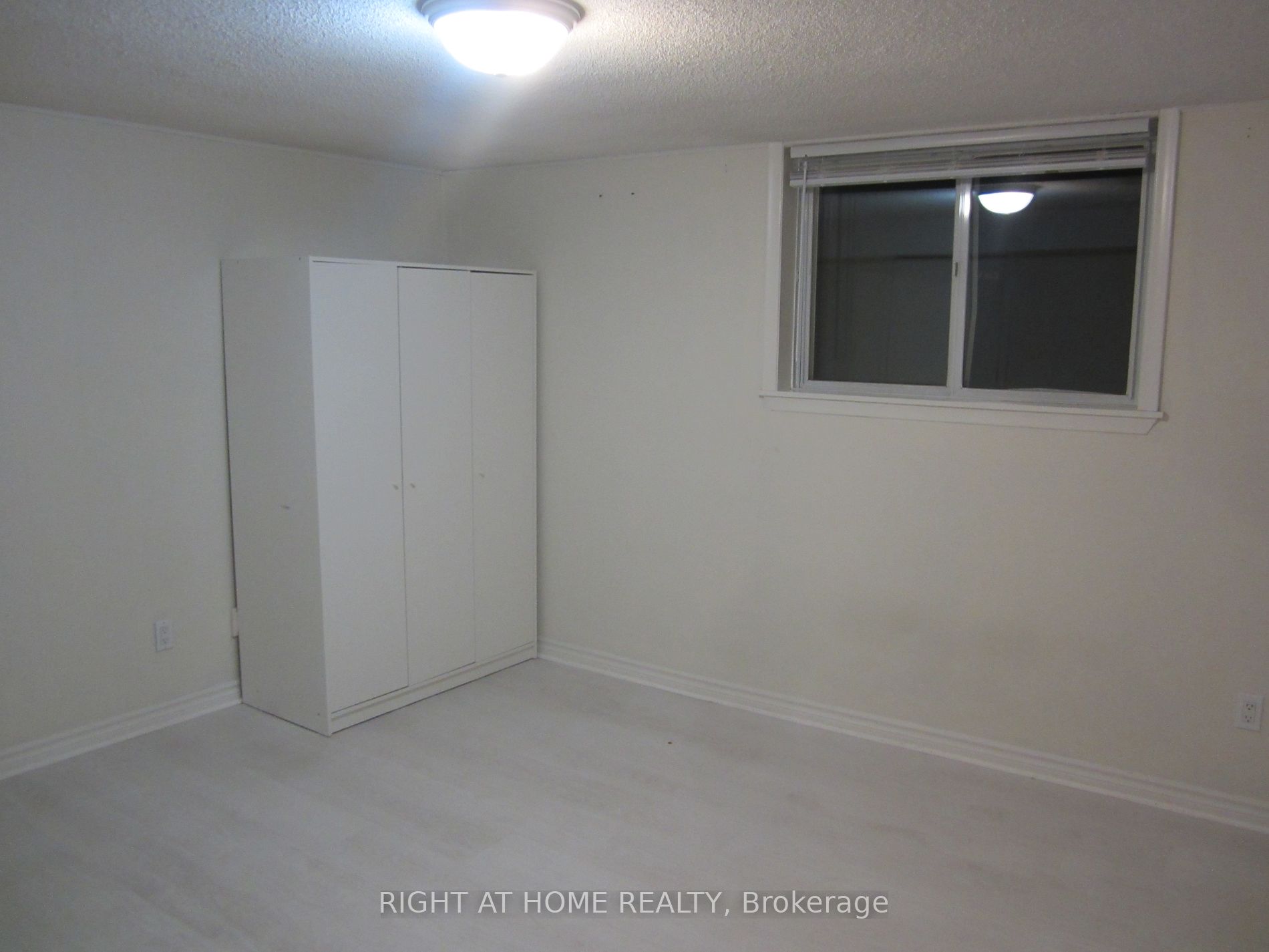 289 Churchill Ave Bsmnt