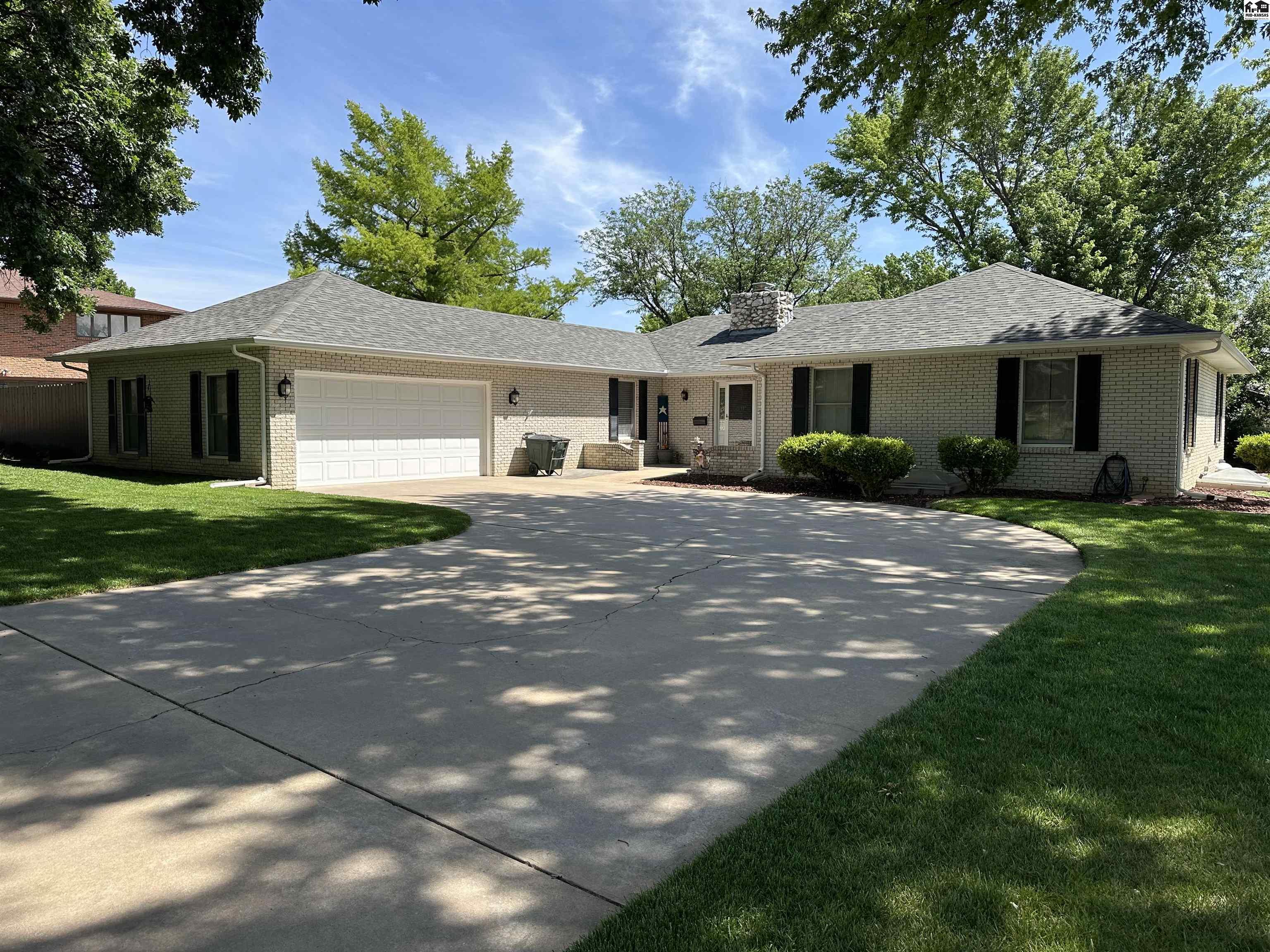 430 Saratoga Ct