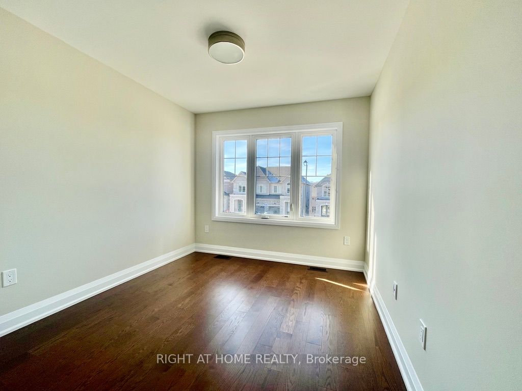 23 Sweet Cicely St