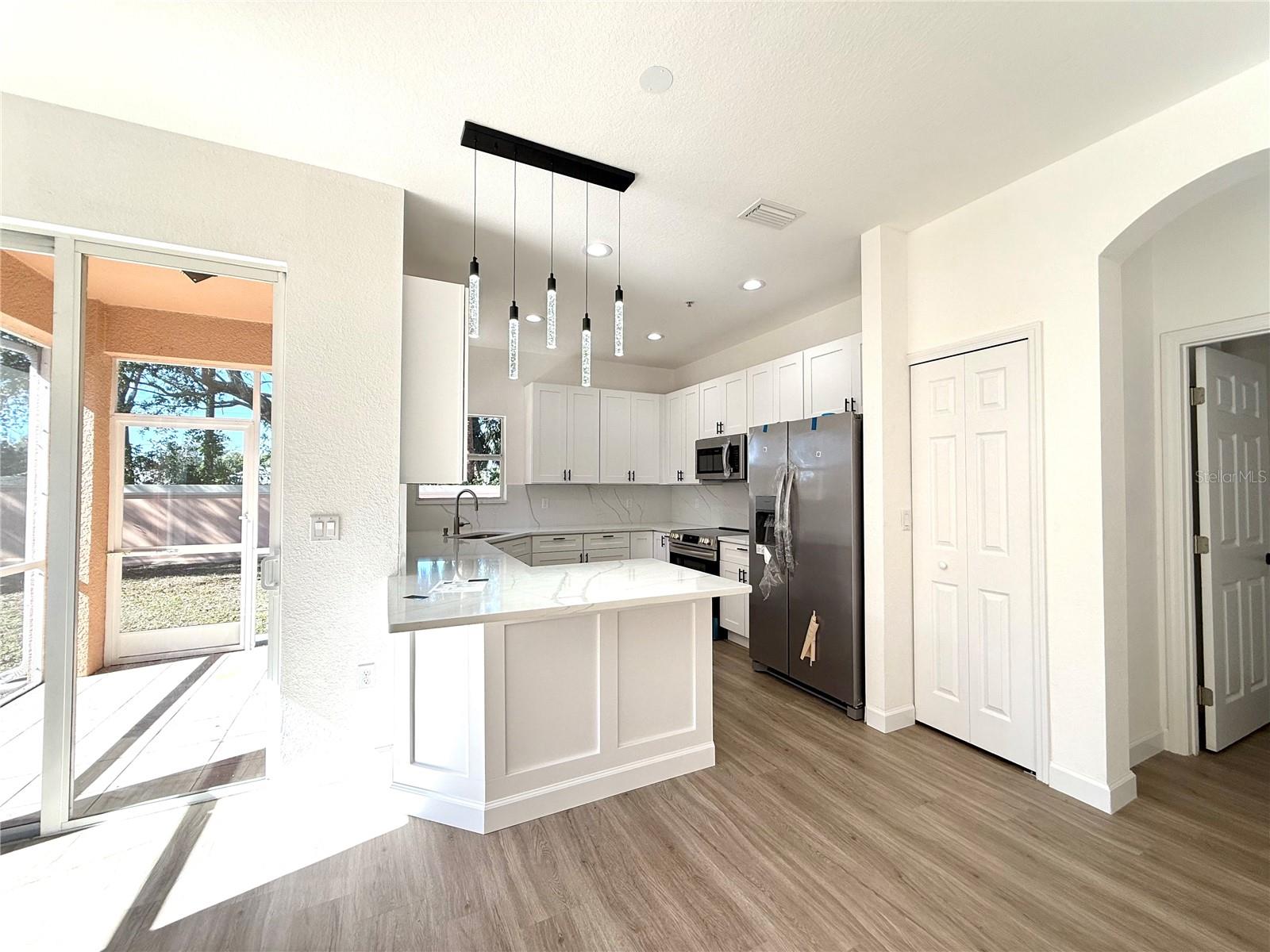 4721 1st Avenue E 4721