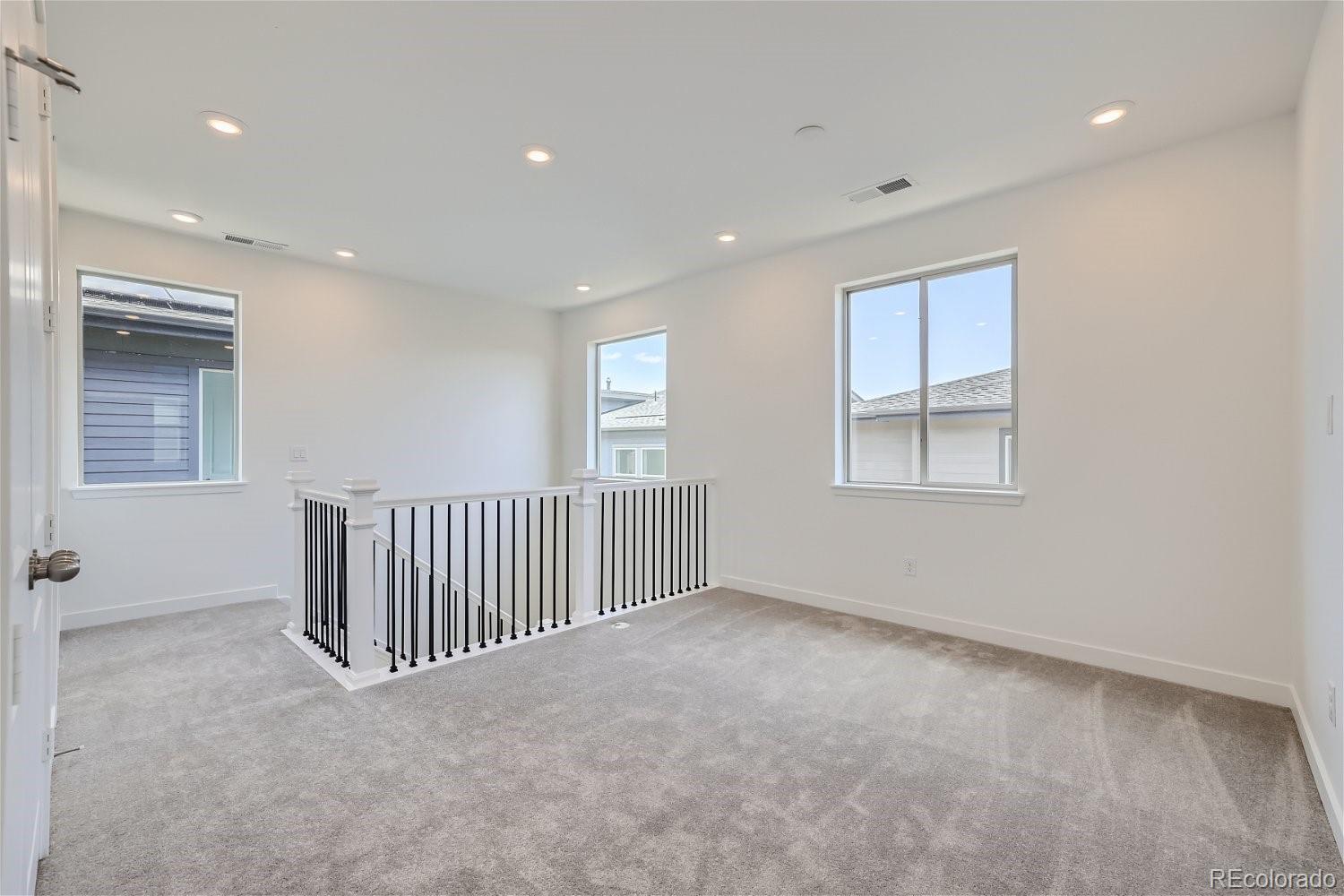 15624 W Girard Avenue