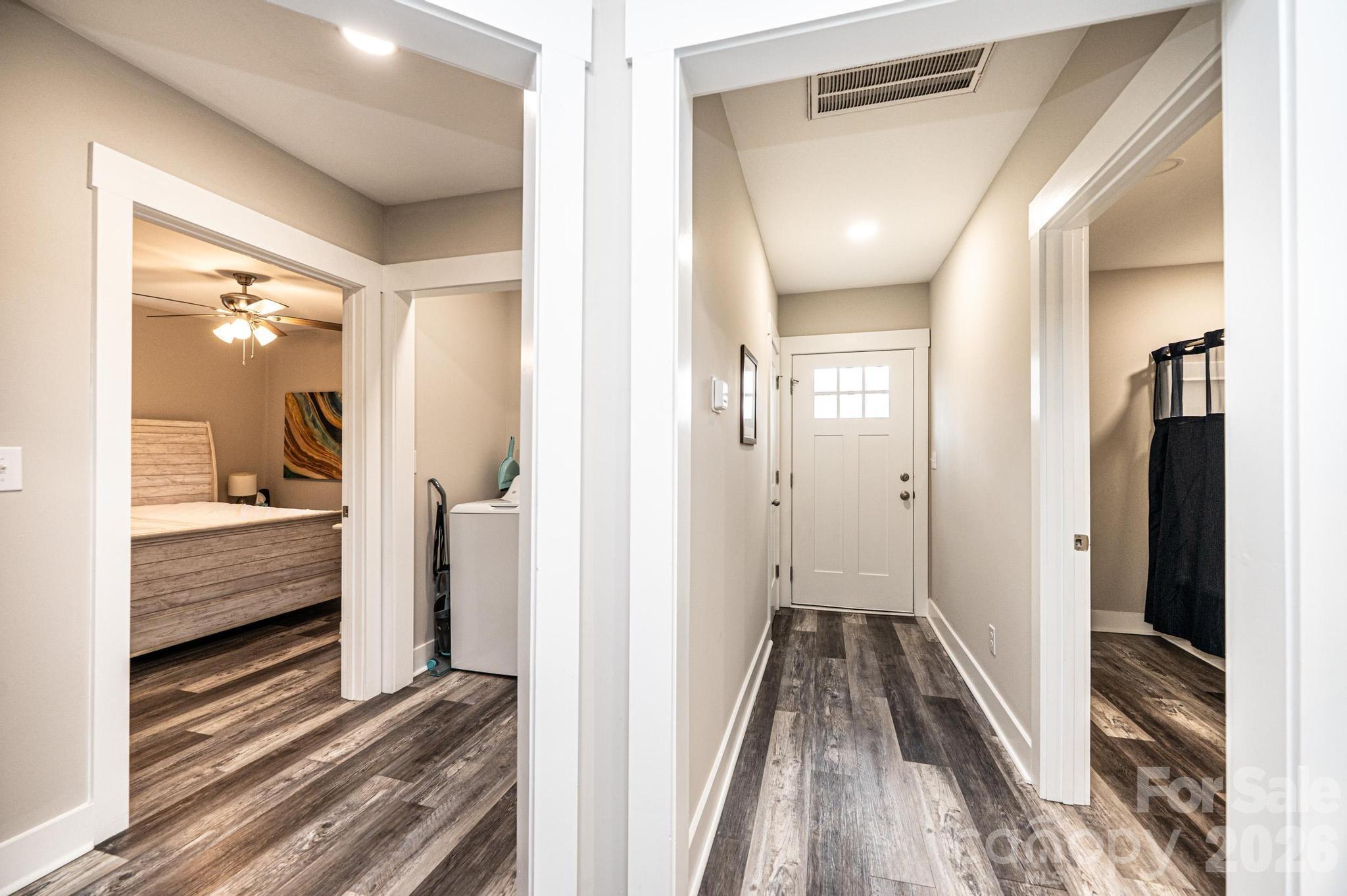 308 W Sycamore Street