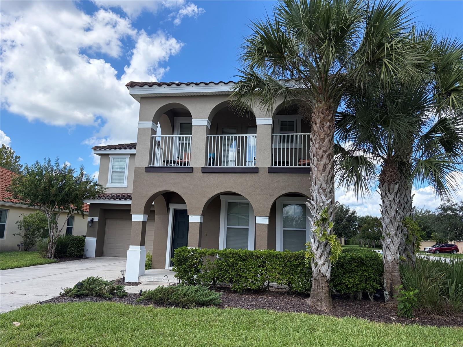 4136 Oaktree Drive