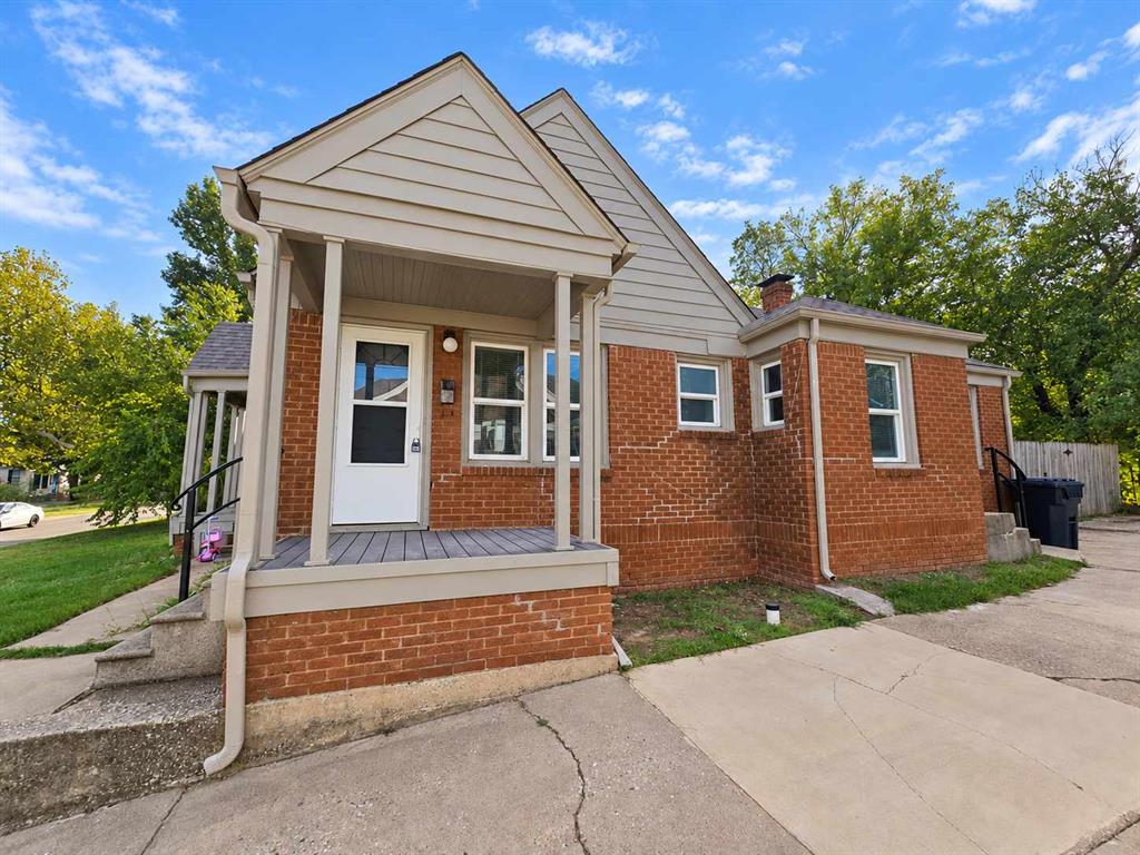 This charming 1 bedroom, 1 bathroom duplex offers a cozy and inviting place to call home in an established Oklahoma City neighborhood. The home features a comfortable living area, a functional layout, and a private bedroom that provides a relaxing space to unwind. Whether you're enjoying a quiet evening at home or heading out to explore the city, this duplex offers the perfect balance of comfort and convenience. Located just minutes from popular shopping, dining, entertainment, and local attractions, you'll love having so much of Oklahoma City within easy reach. With convenient access to major roadways and surrounding neighborhoods, getting around town is a breeze. Don't miss your opportunity to make this charming duplex your next home. Schedule your showing today!