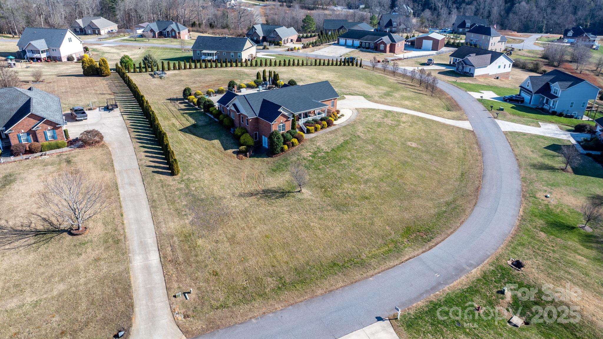 5174 S Oak Circle