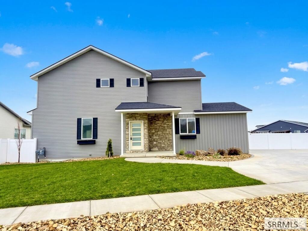 1018 Alpine Ave