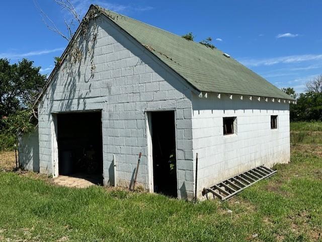 12074 S 1600 Road