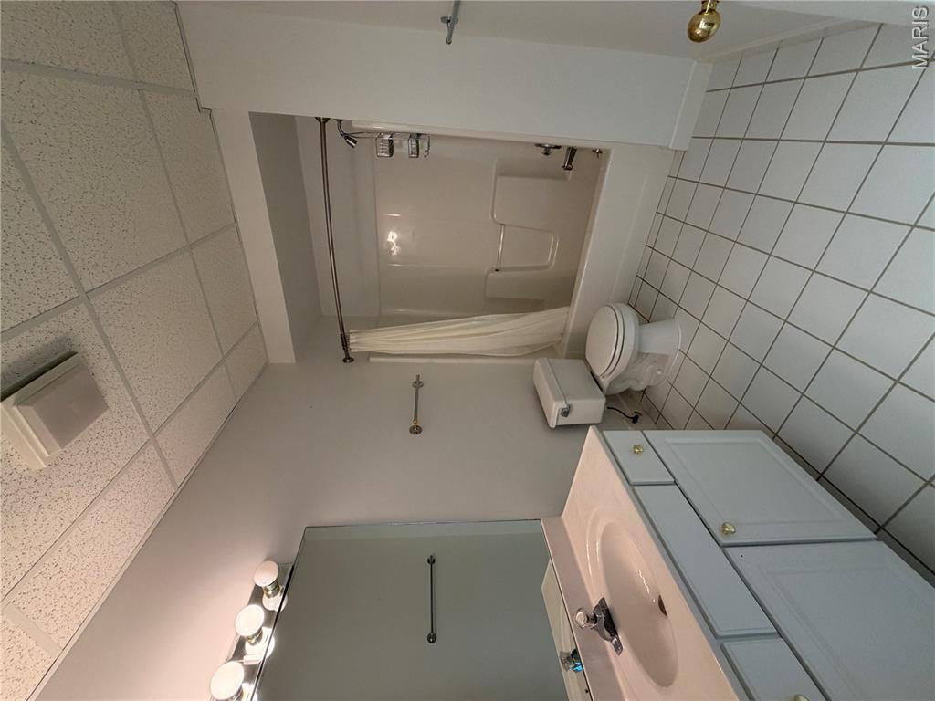 17 Orchard Point Road