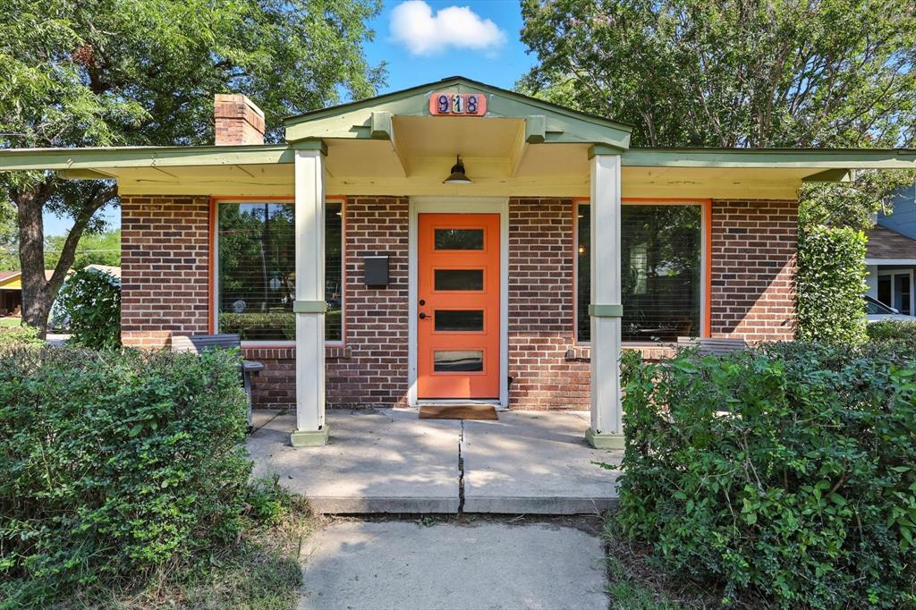 918 Egan Street