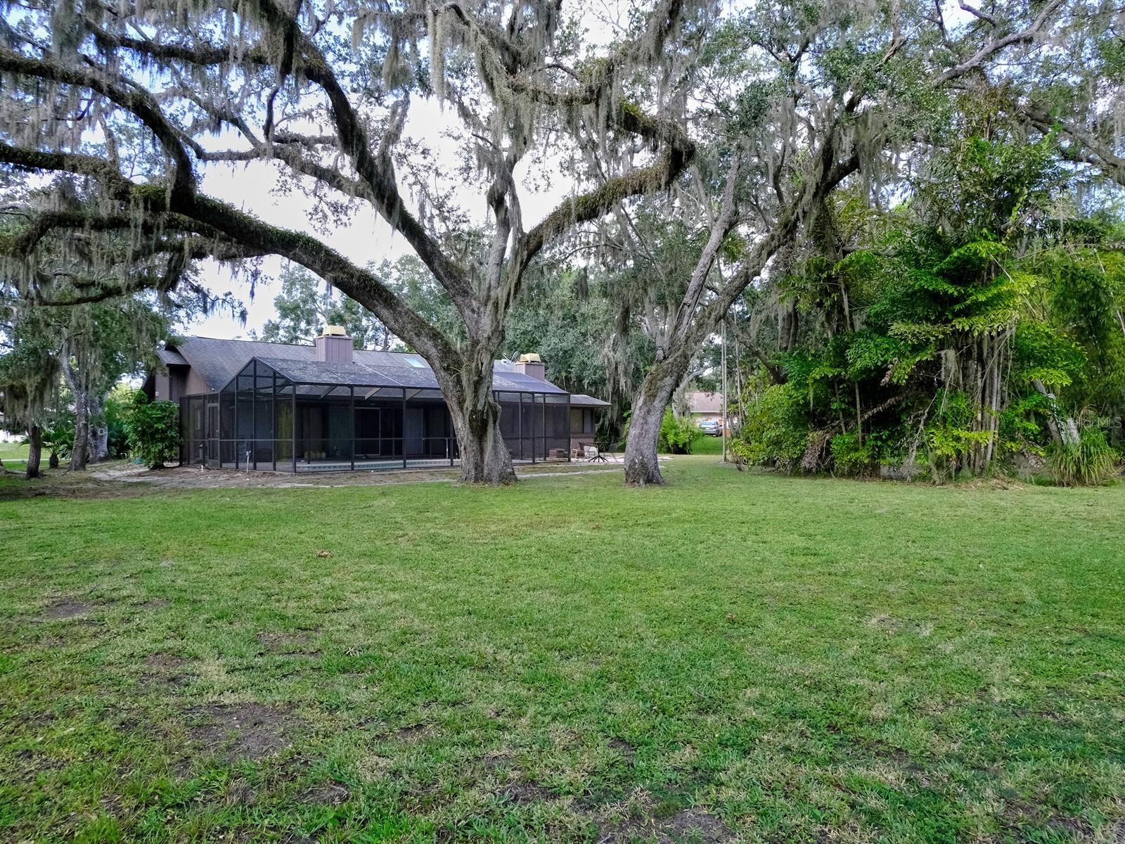 6029 Ravenwood Drive