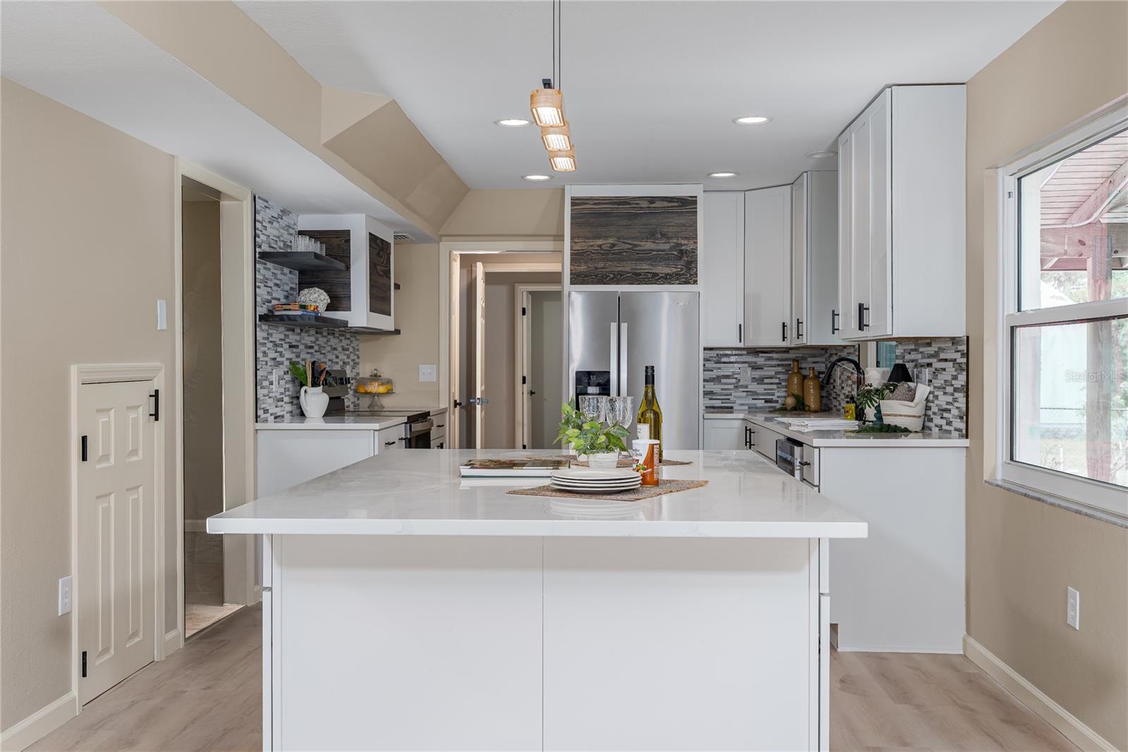 5403 Red Rooster Road