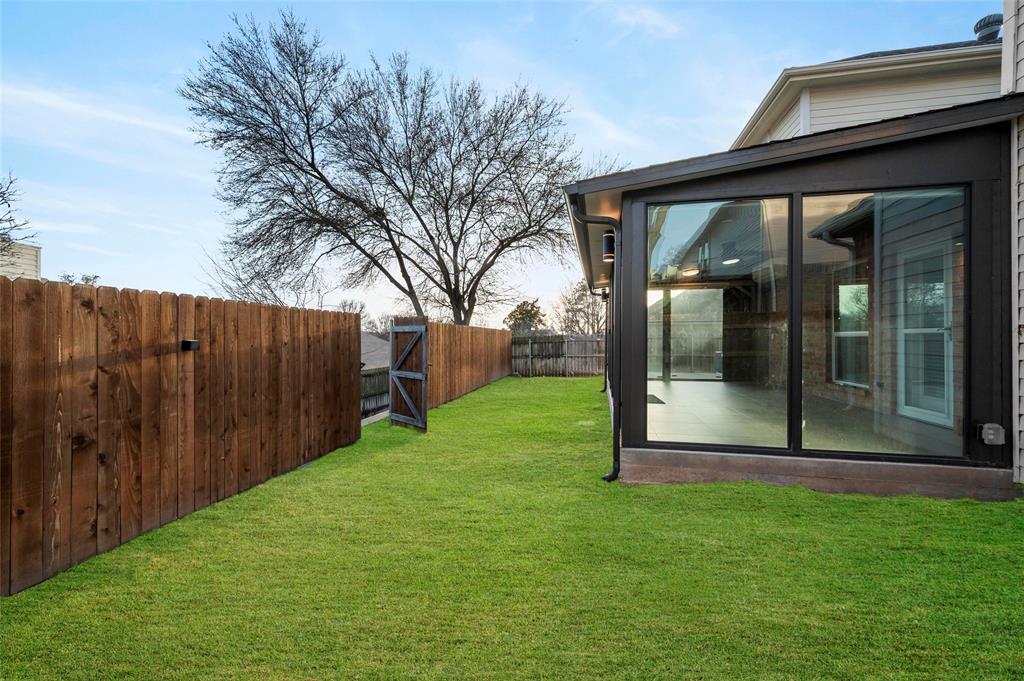 1819 Sandalwood Lane