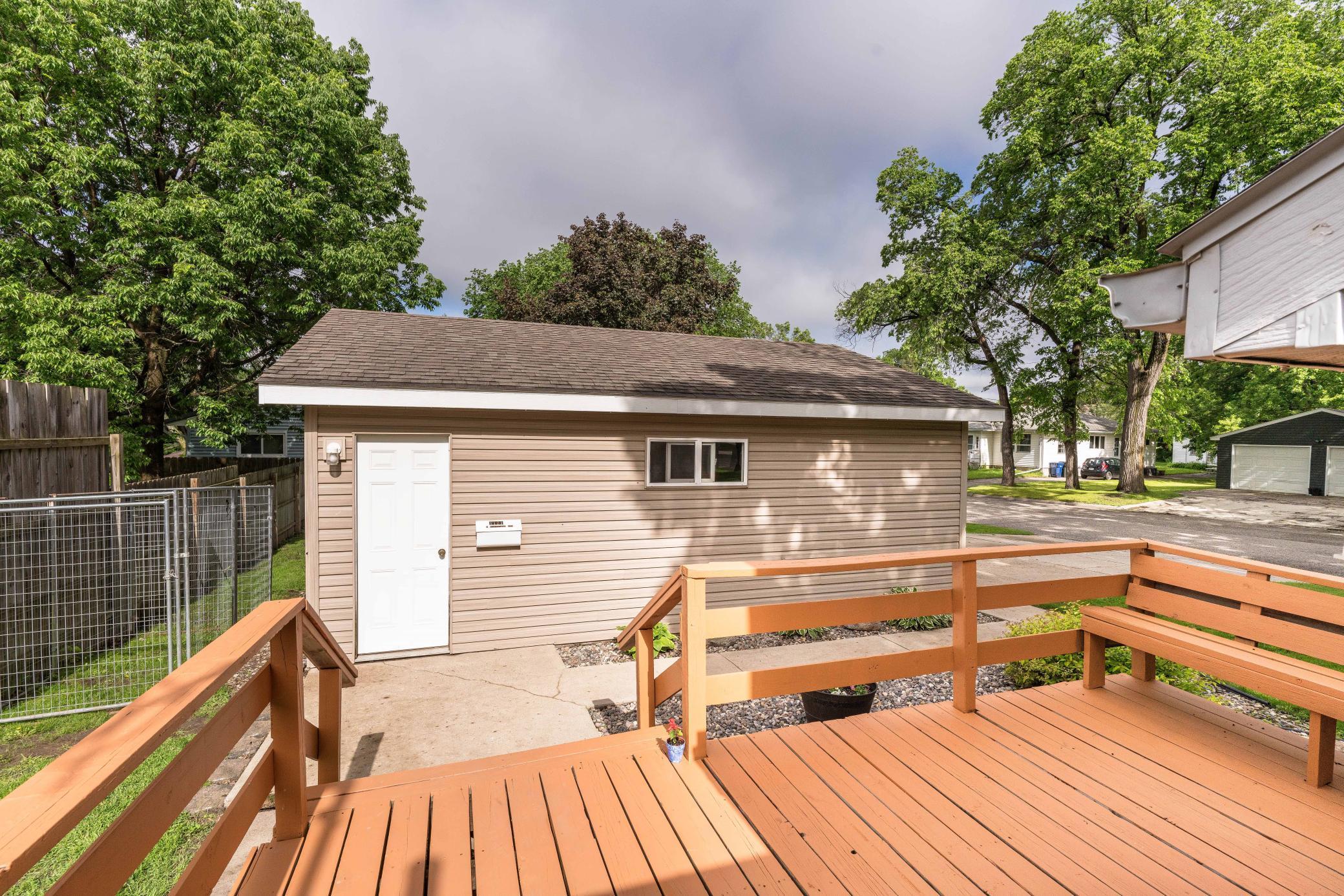 1121 N Cleveland Avenue