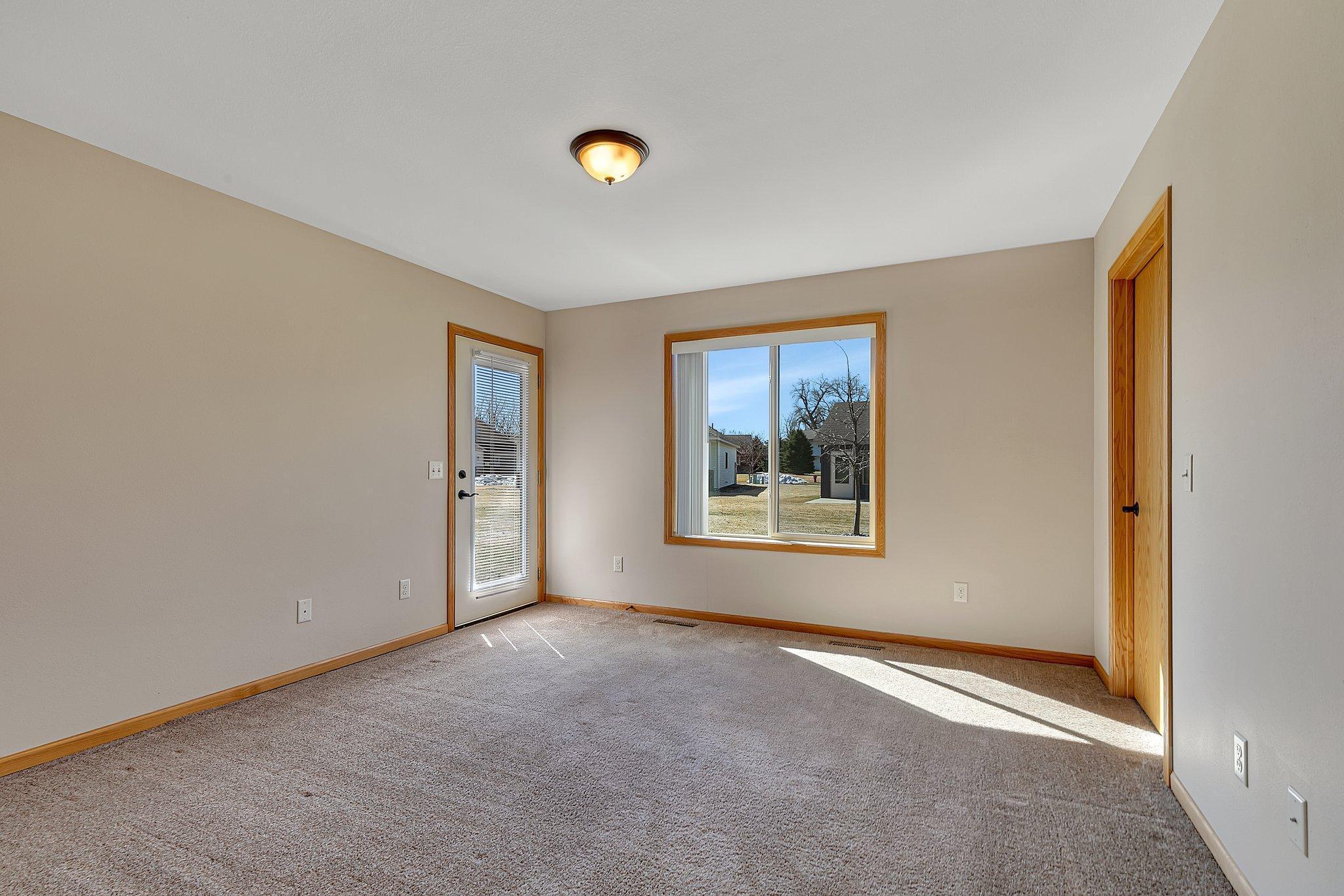 609 Cottonwood Avenue