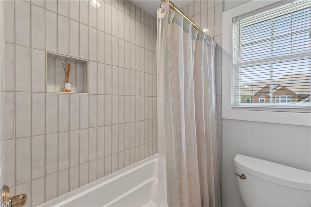 4533 Church Point Place