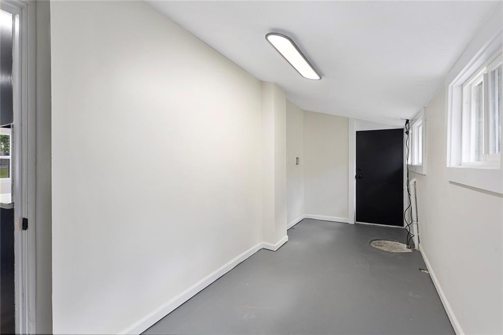 3705 N Walrond Avenue