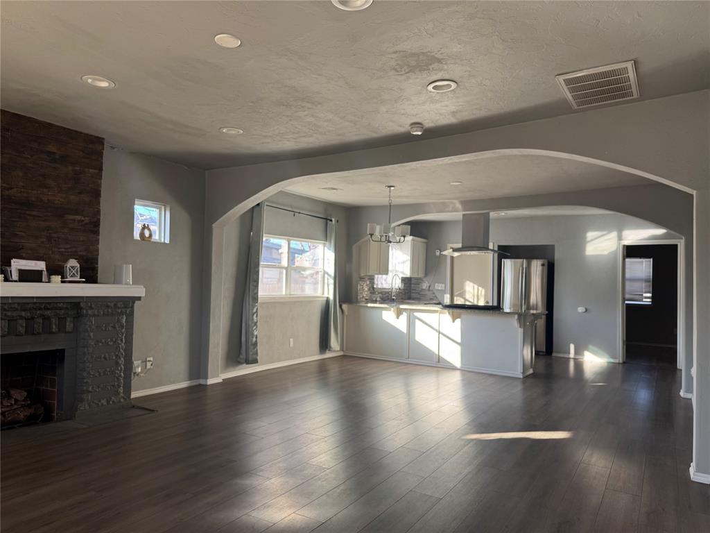 Great Investment Opportunity – 2929 NE 18th St, Oklahoma City.Discover the potential of this well-located property in a growing area of Oklahoma City. 2929 NE 18th Street offers an excellent opportunity for investors, builders, or buyers looking to add value. Convenient access to main roads, schools, and local amenities makes this location attractive for future development or rental potential. Whether you’re seeking a renovation project or a long-term investment, this property presents strong possibilities in an evolving neighborhood. Bring your vision and make the most of this opportunity.