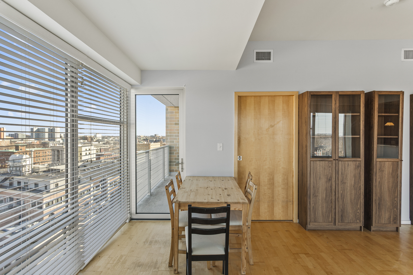 301 N Neil Street 904