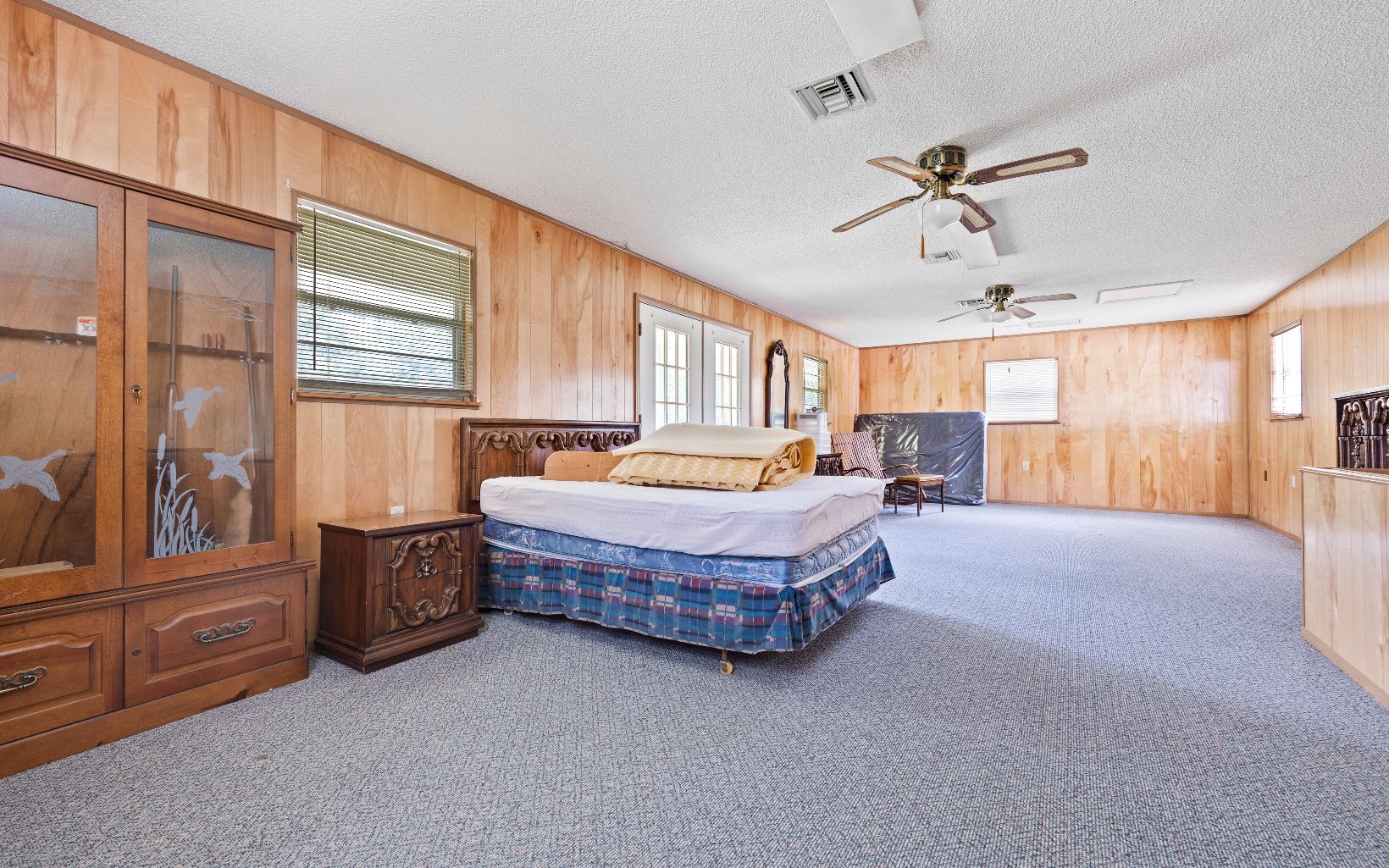 112 NE Rowan Rd