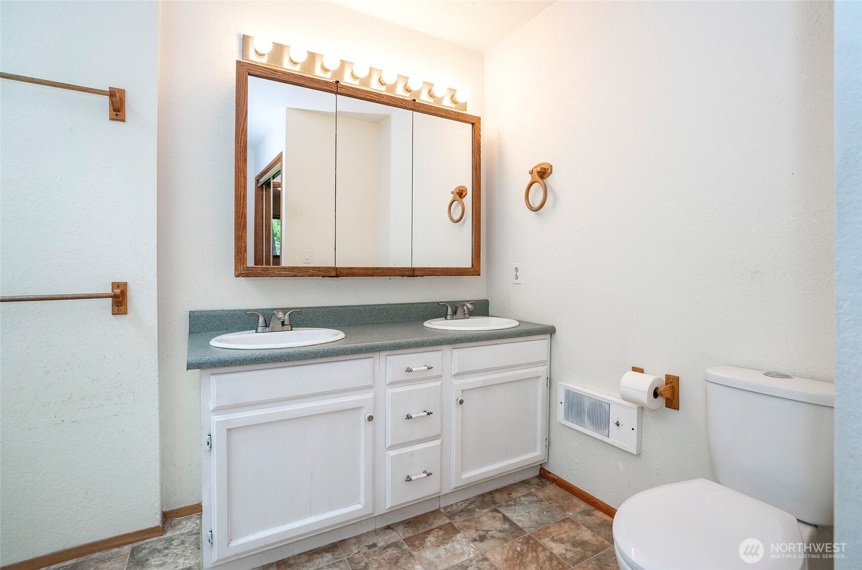 2422 157th Street Ct NW