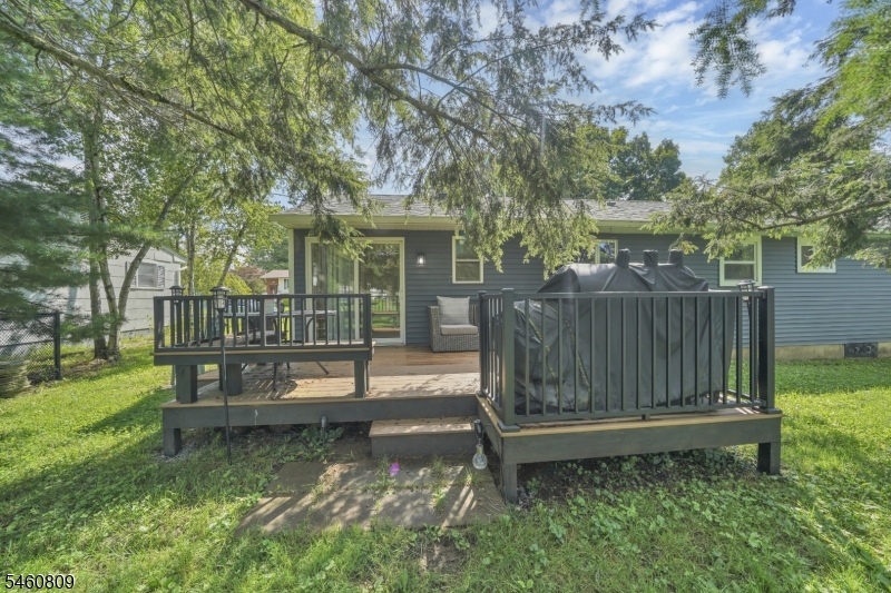 113 Carol Dr — photo 17 of 18