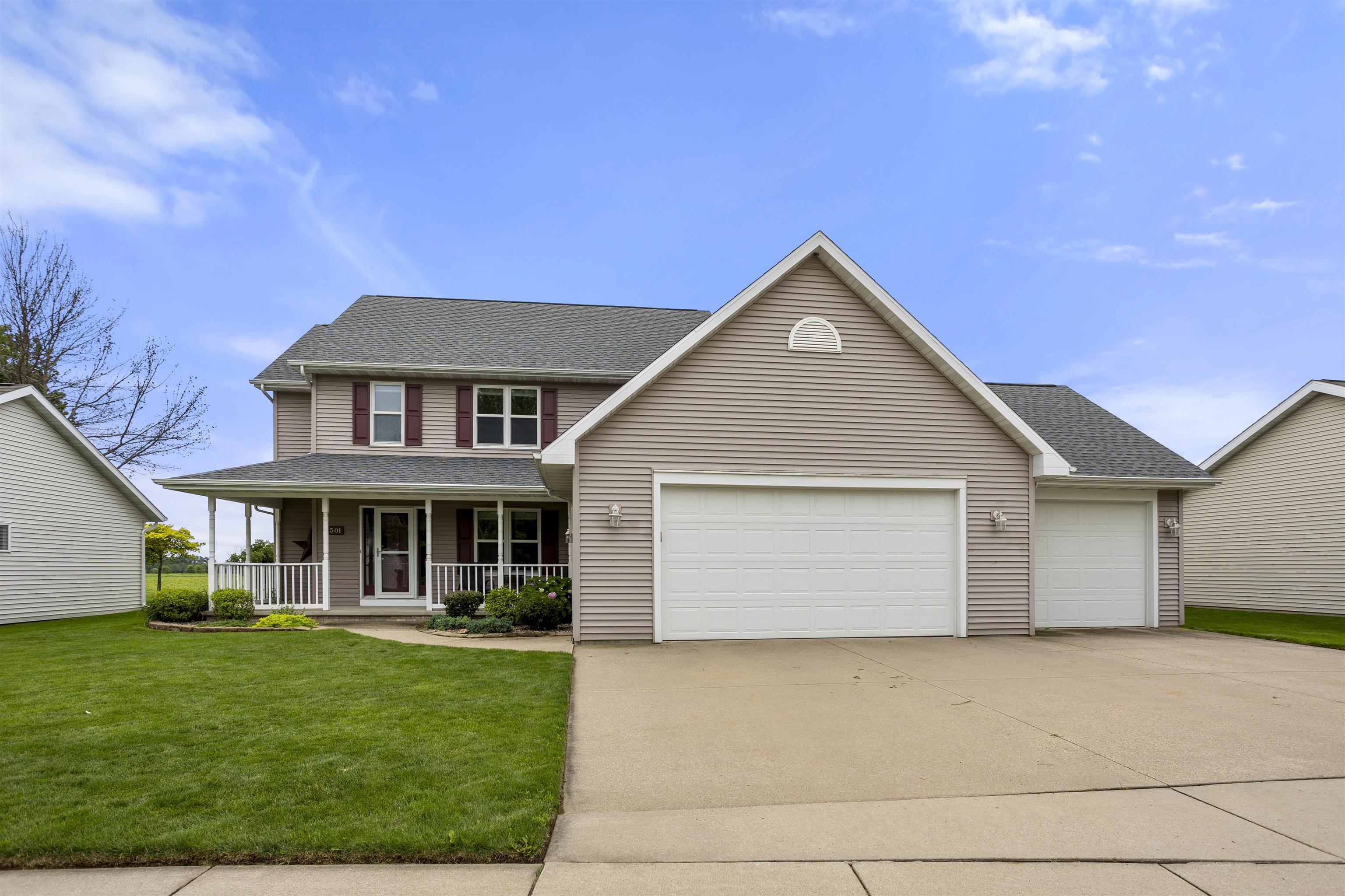 1501 E WYNDMERE Drive